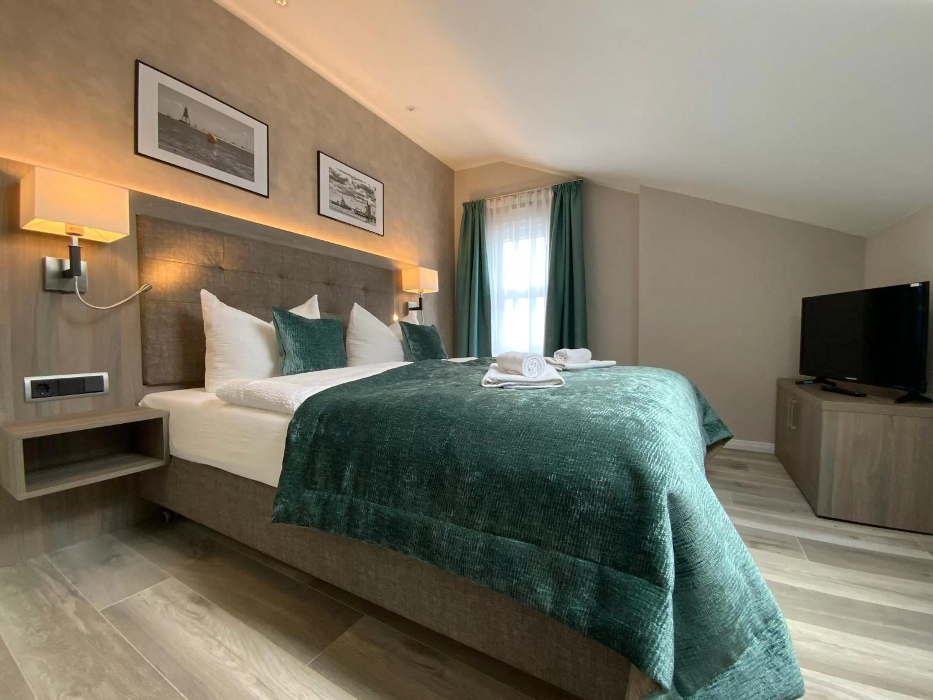 Bedroom, Bed in Mertinkus Nordseehotel