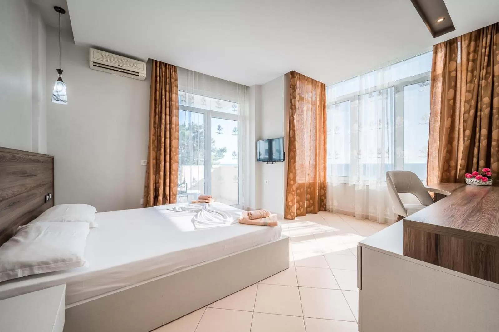 Photo of the whole room, Bed in Hotel Kamomil