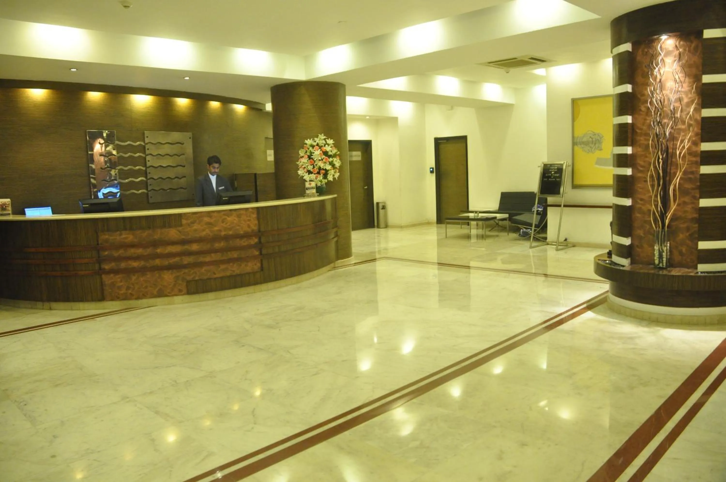 Lobby or reception in The Hans, New Delhi