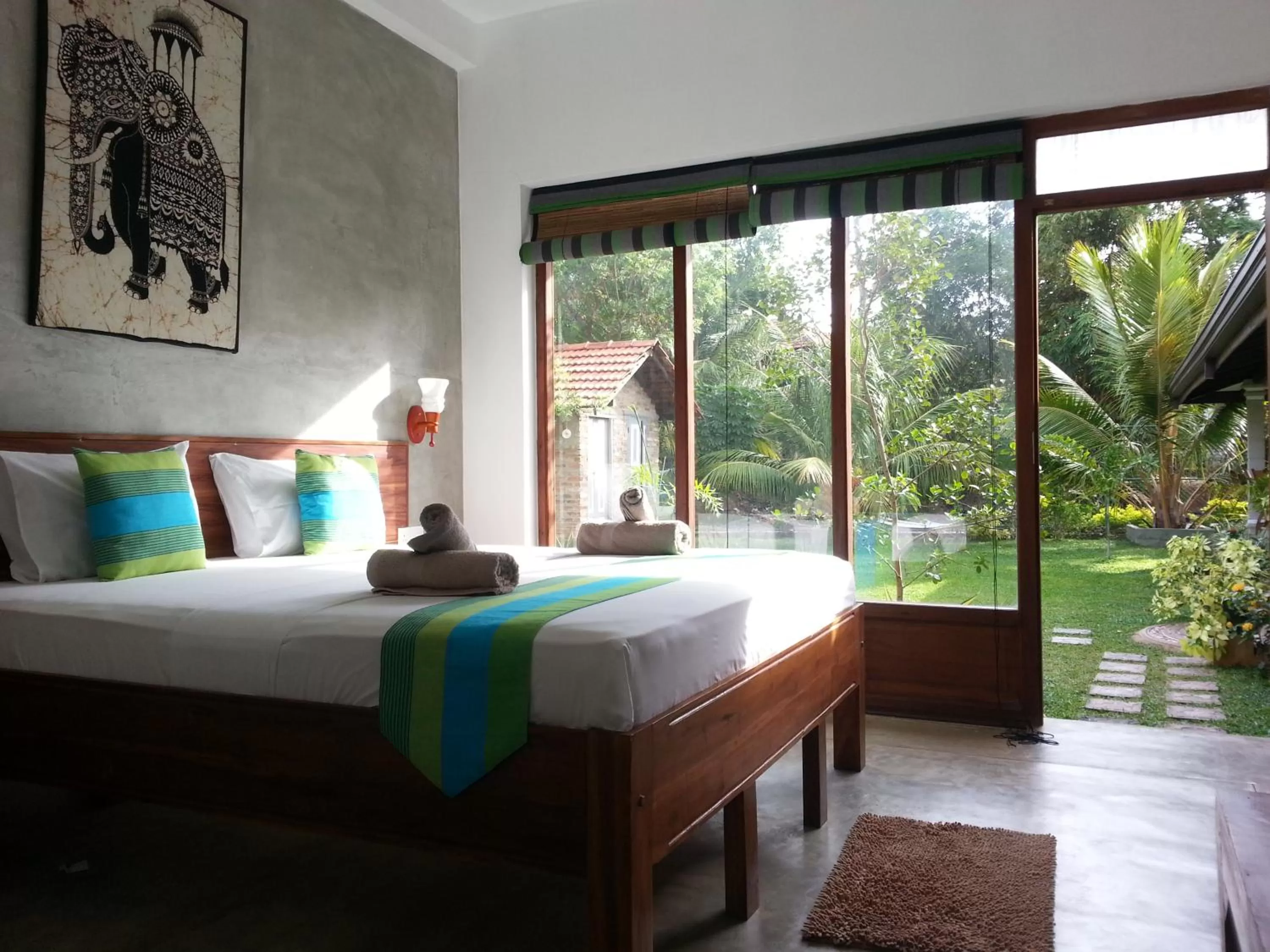 Bed in Green Wood Villa Negombo