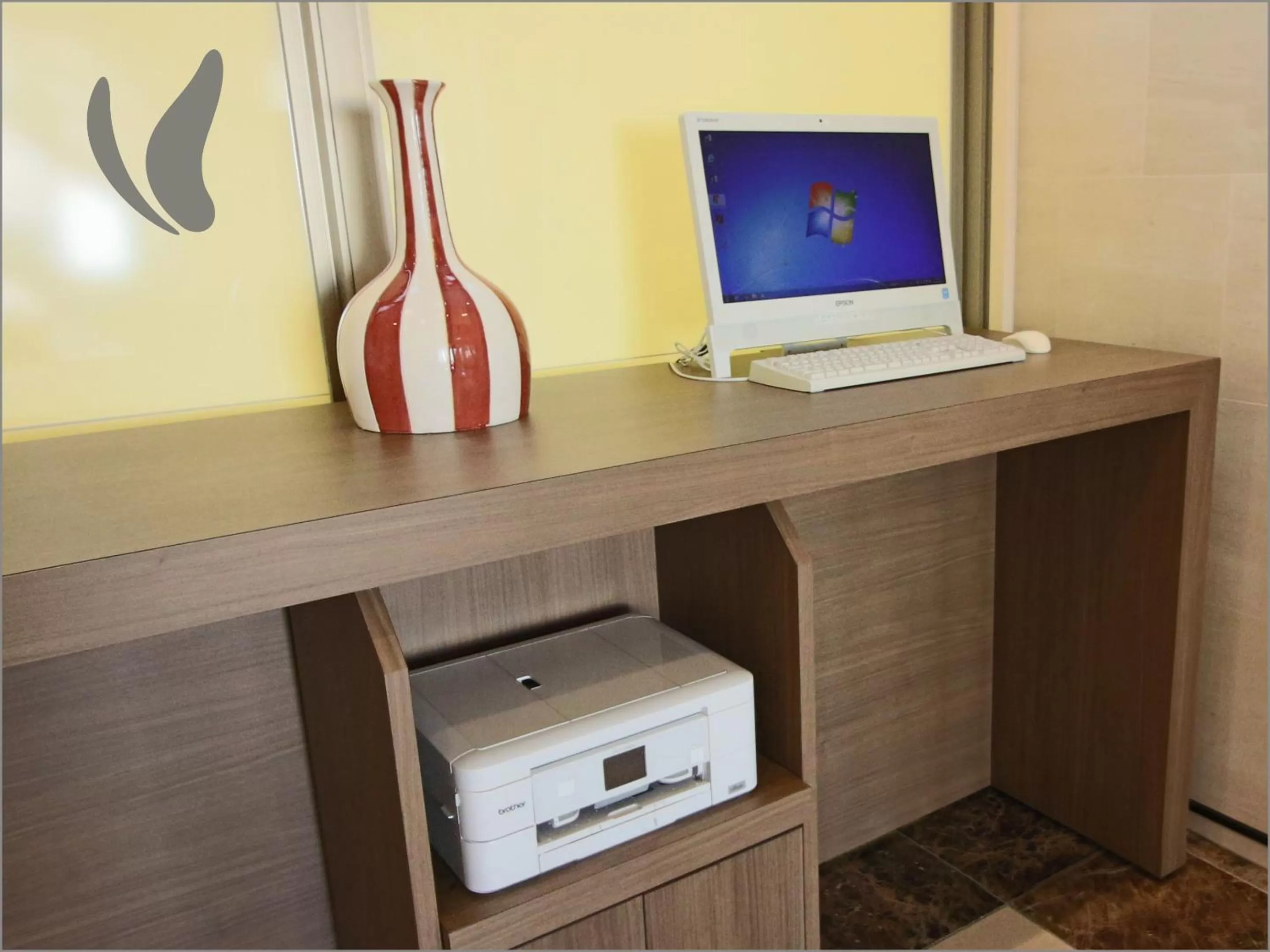 Lobby or reception, TV/Entertainment Center in Hotel Hokke Club Naha Shintoshin