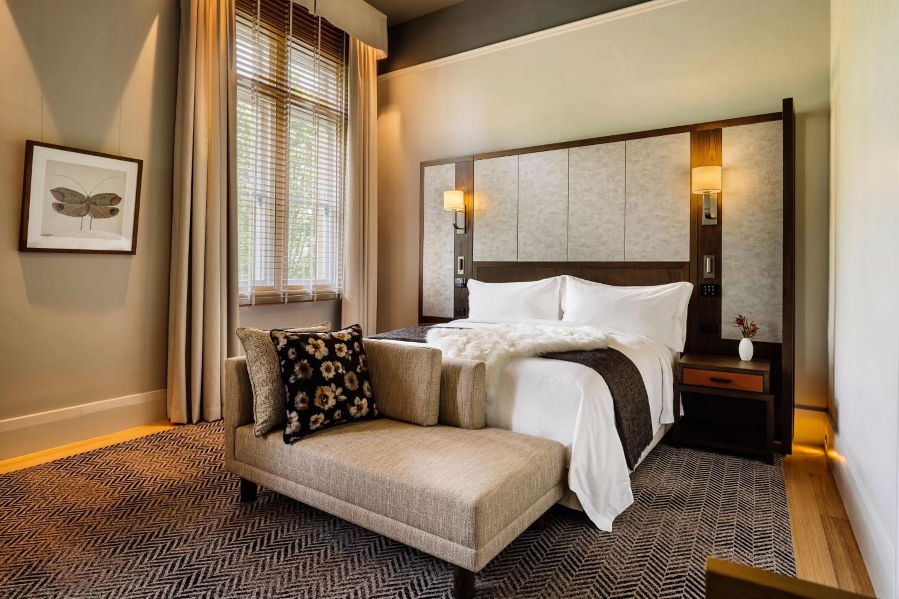 Photo of the whole room, Bed in The Tasman, a Luxury Collection Hotel, Hobart