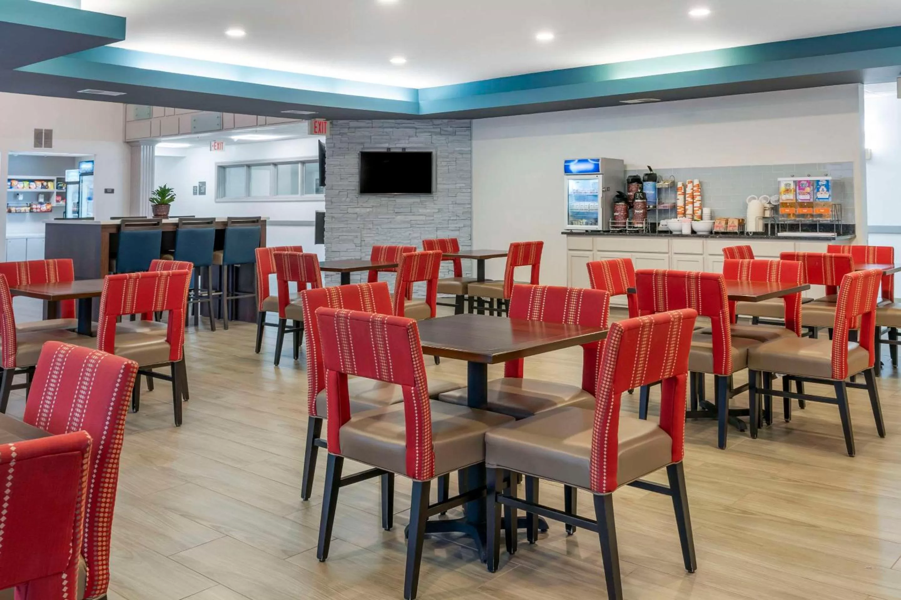 Breakfast in Comfort Suites Elgin Northwest