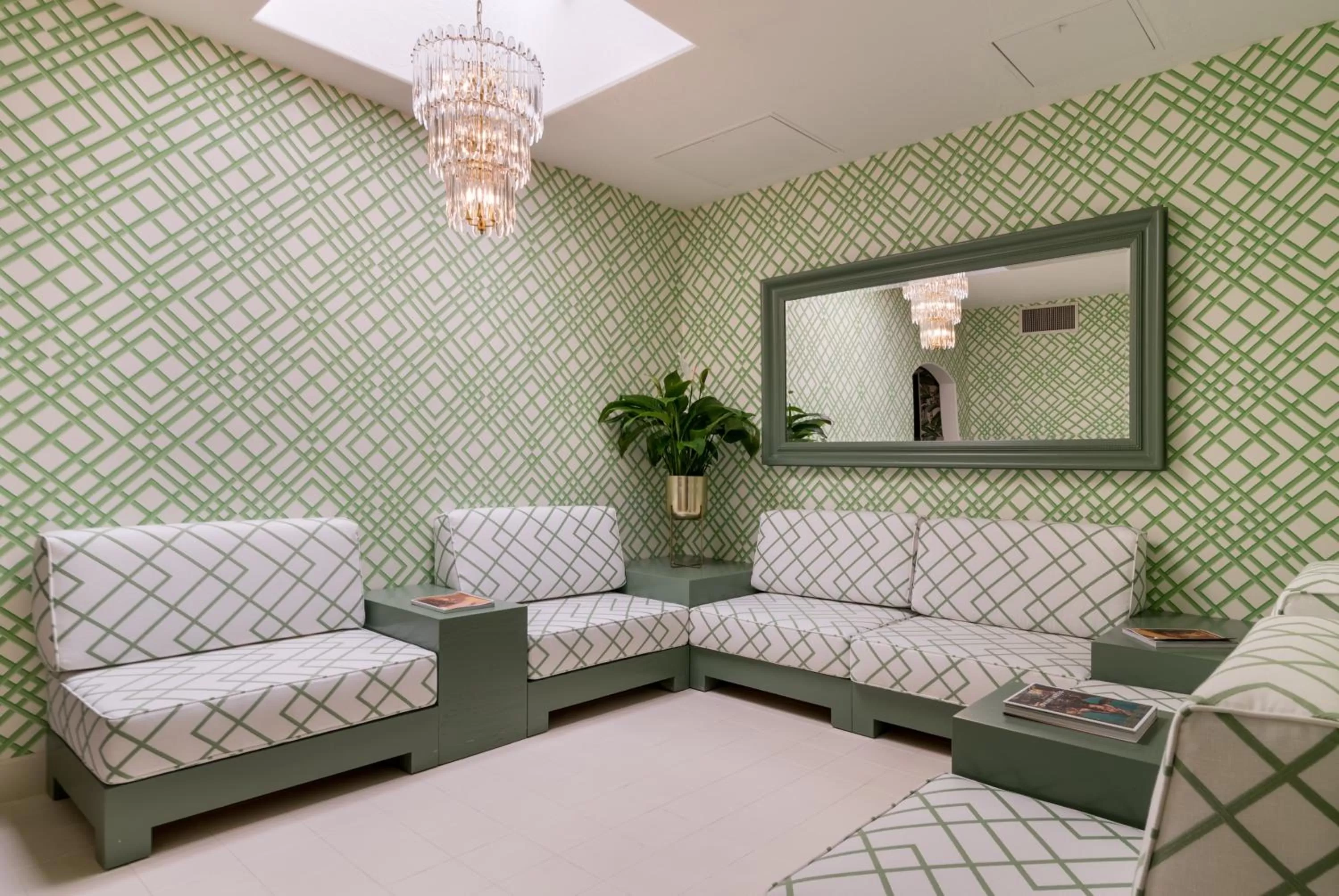 Shower in The Colony Palms Hotel and Bungalows - Adults Only