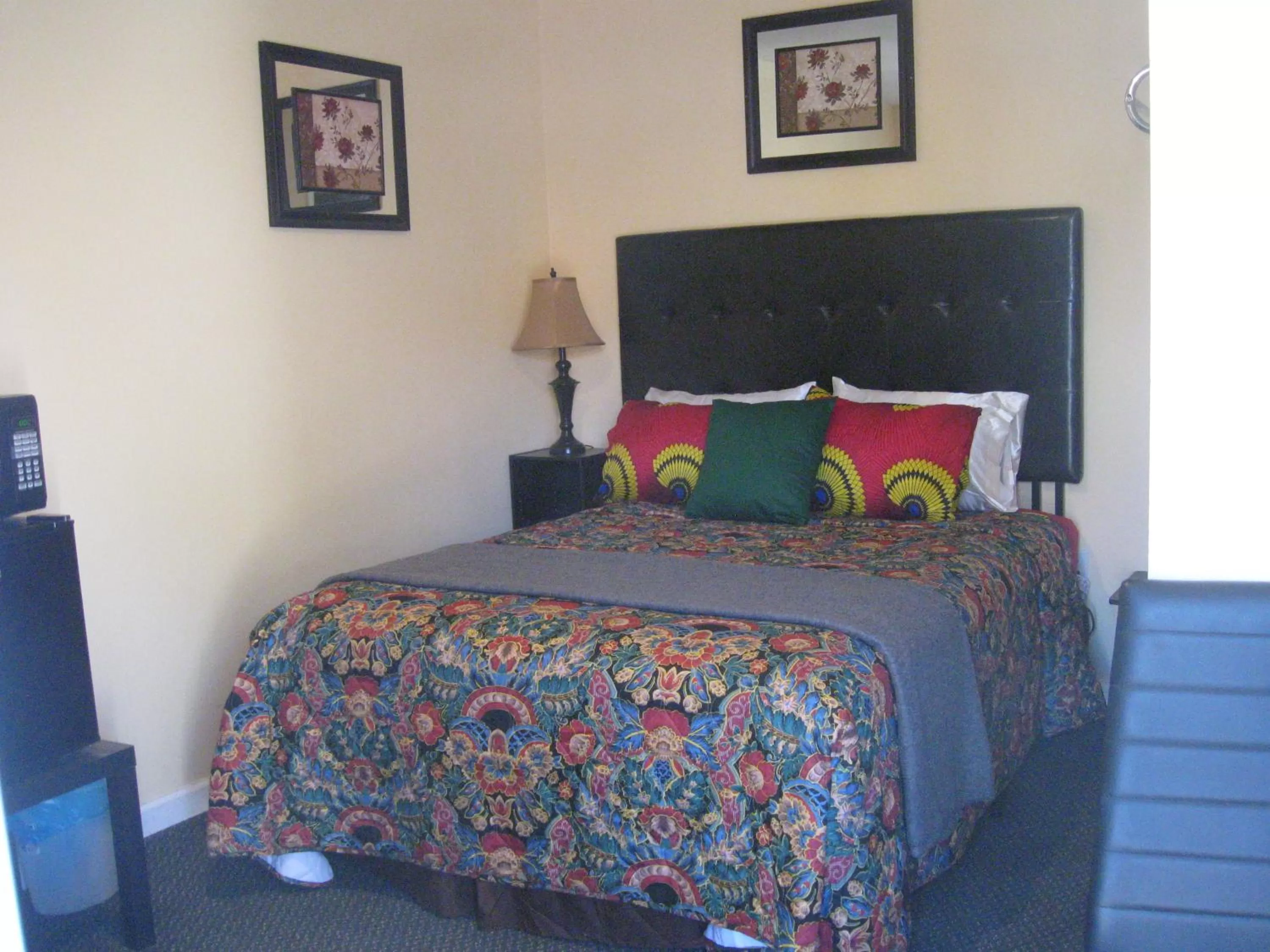 Bed in Western Motel