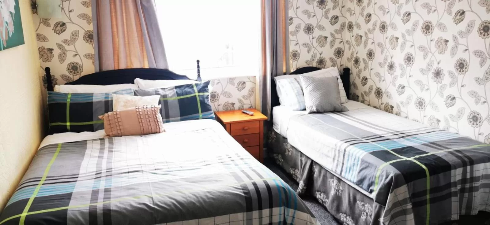 Bed in Dunromin Hotel