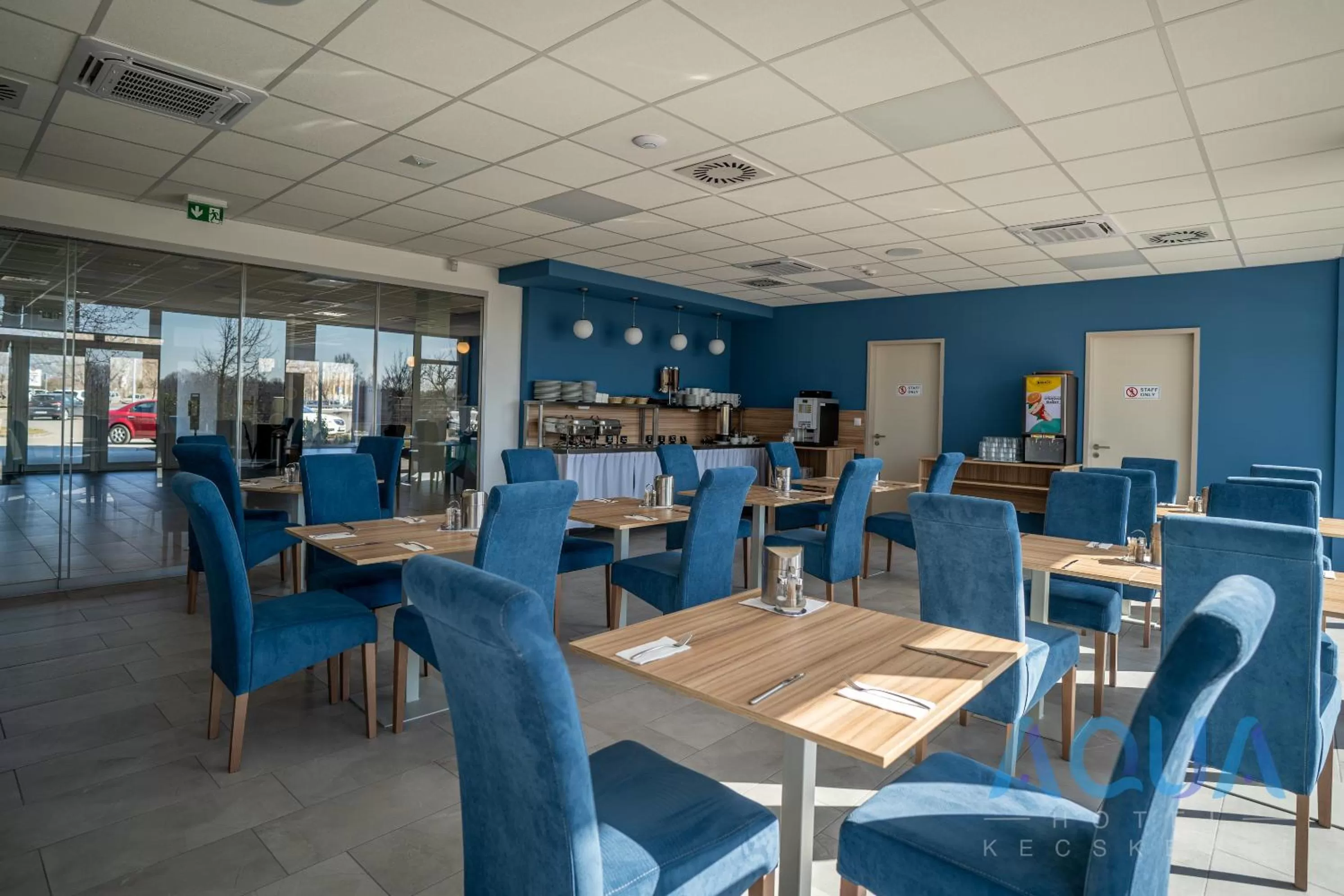 Restaurant/Places to Eat in Aqua Hotel