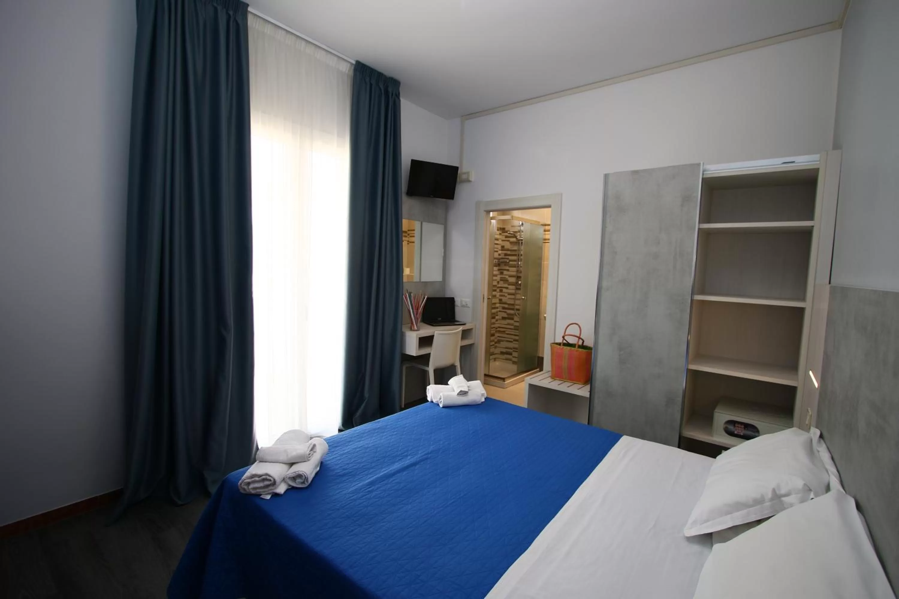 Photo of the whole room, Bed in Hotel Kim