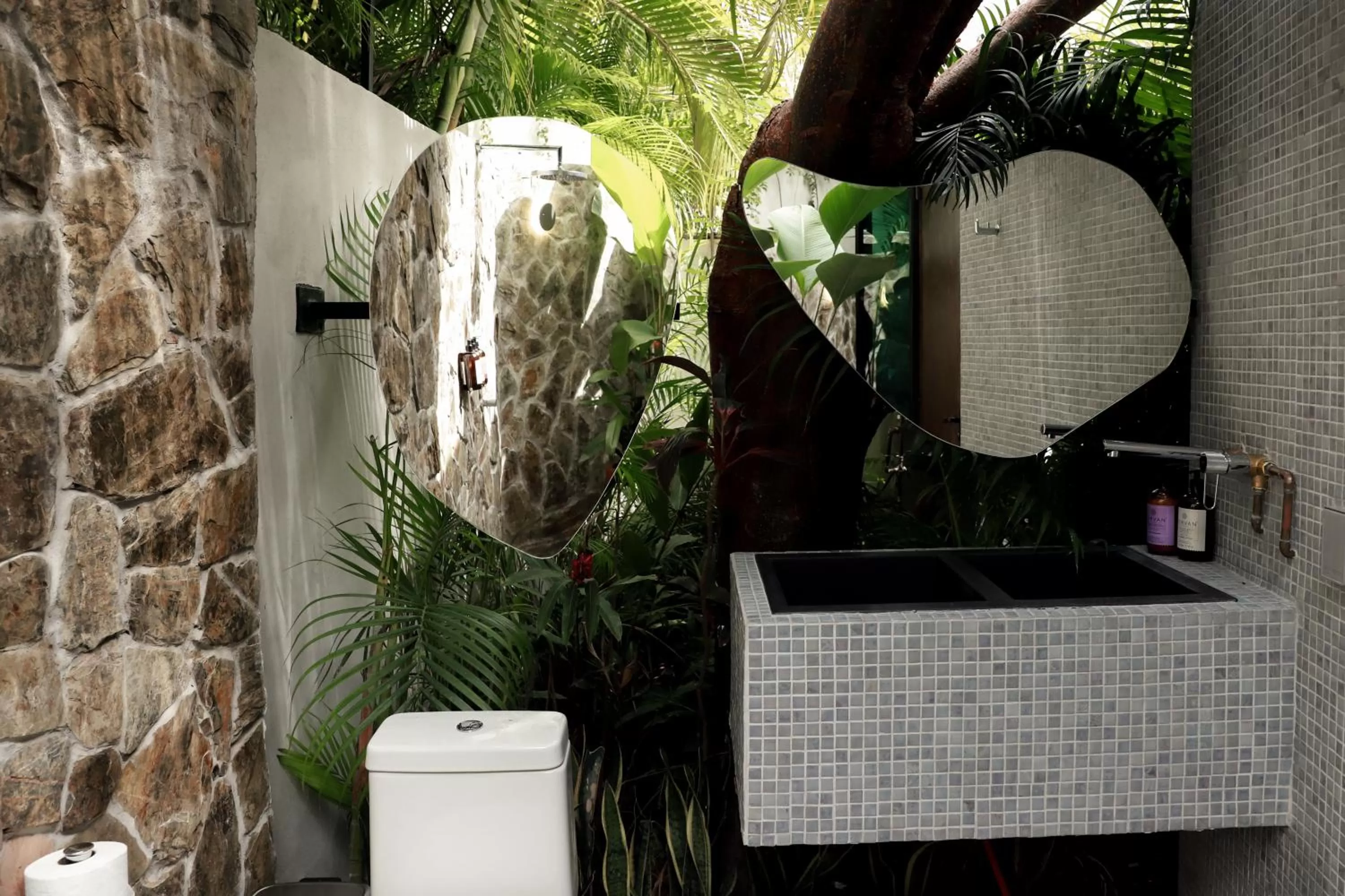 Bathroom in San Trópico Boutique Hotel & Peaceful Escape