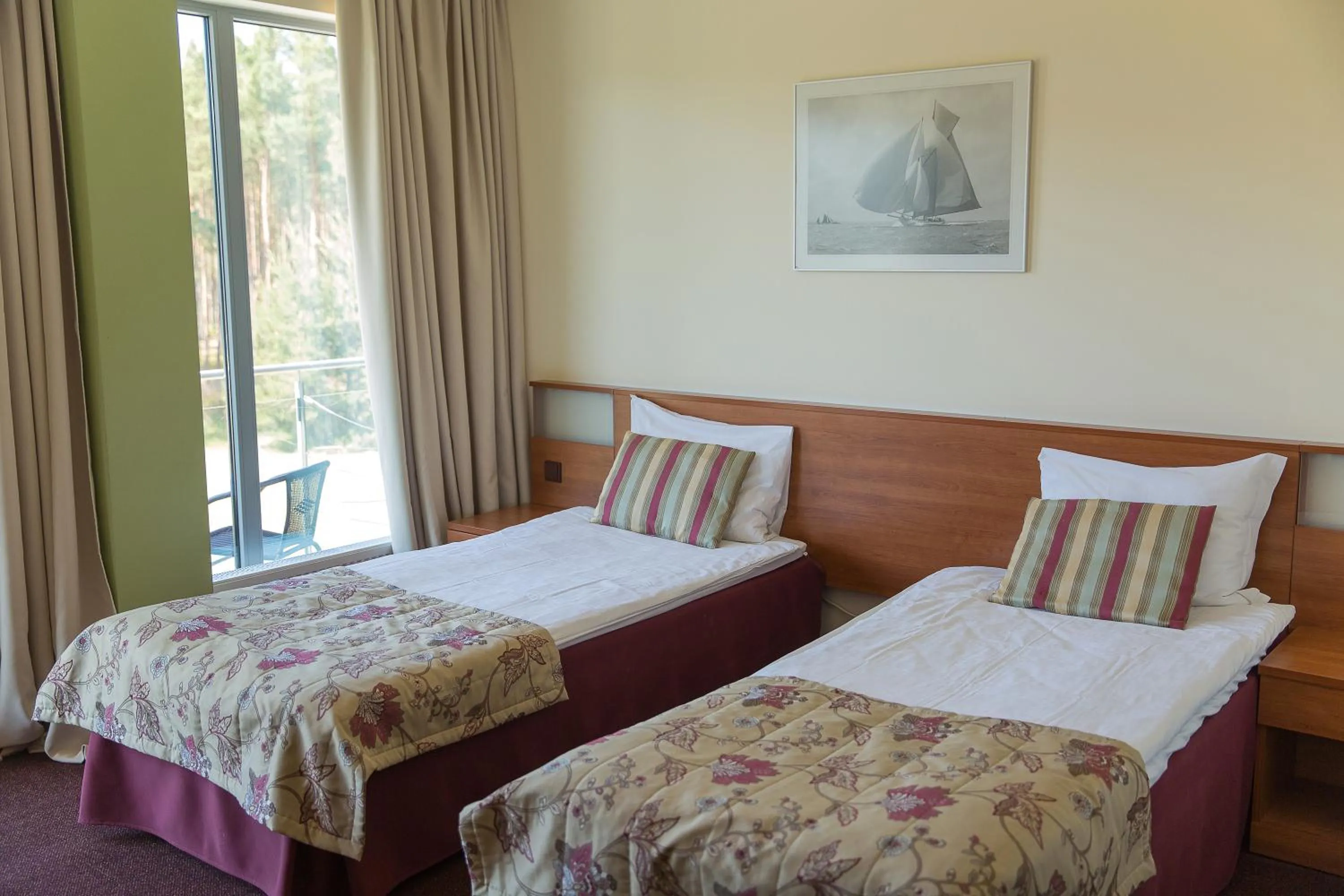 Photo of the whole room, Bed in Meduza Hotel