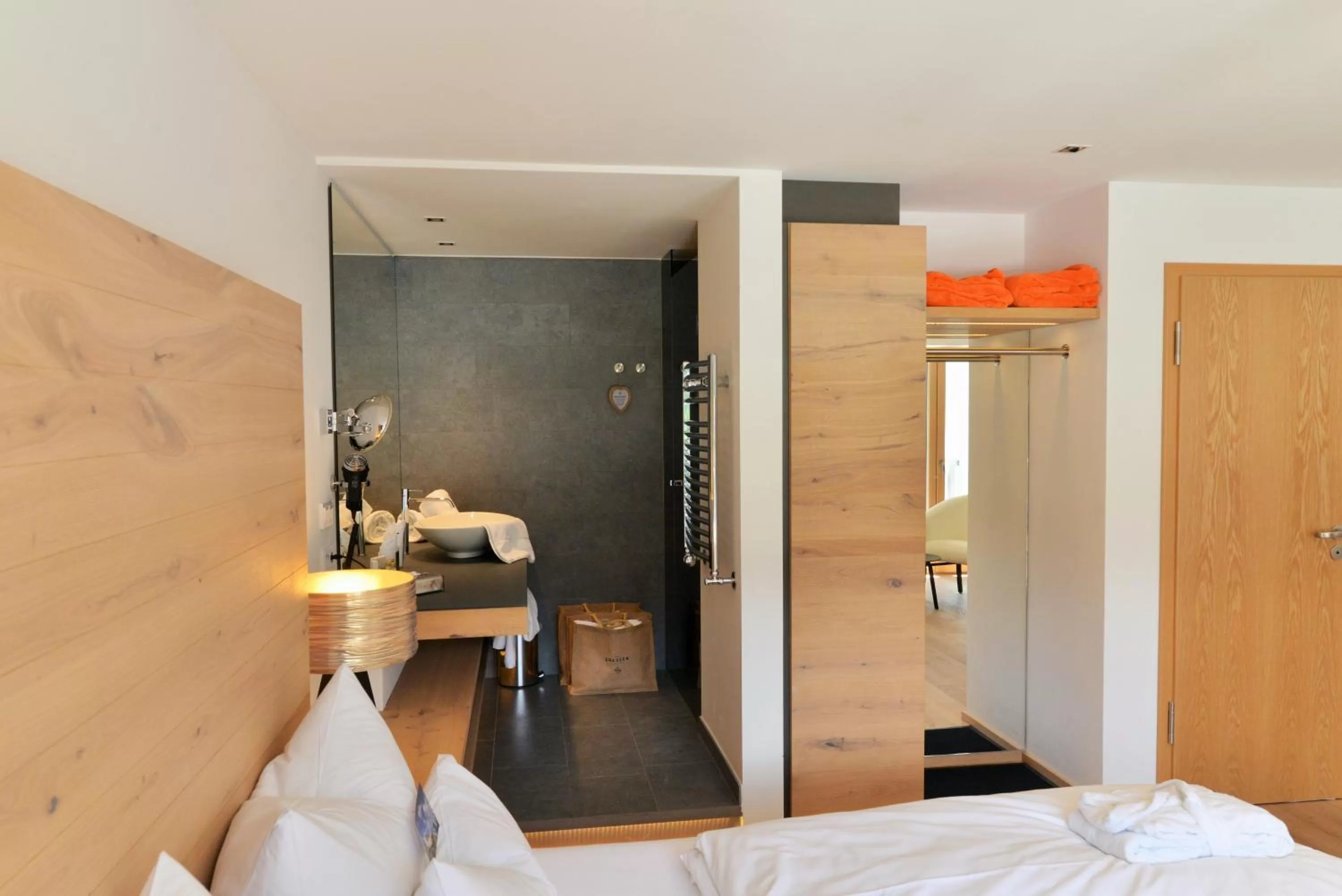 Room with Panoramic View and Balcony in Das Graseck - mountain hideaway & health care