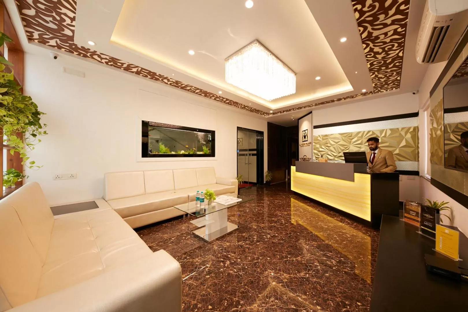 Lobby or reception in Al Noor Palace Business Class Hotel