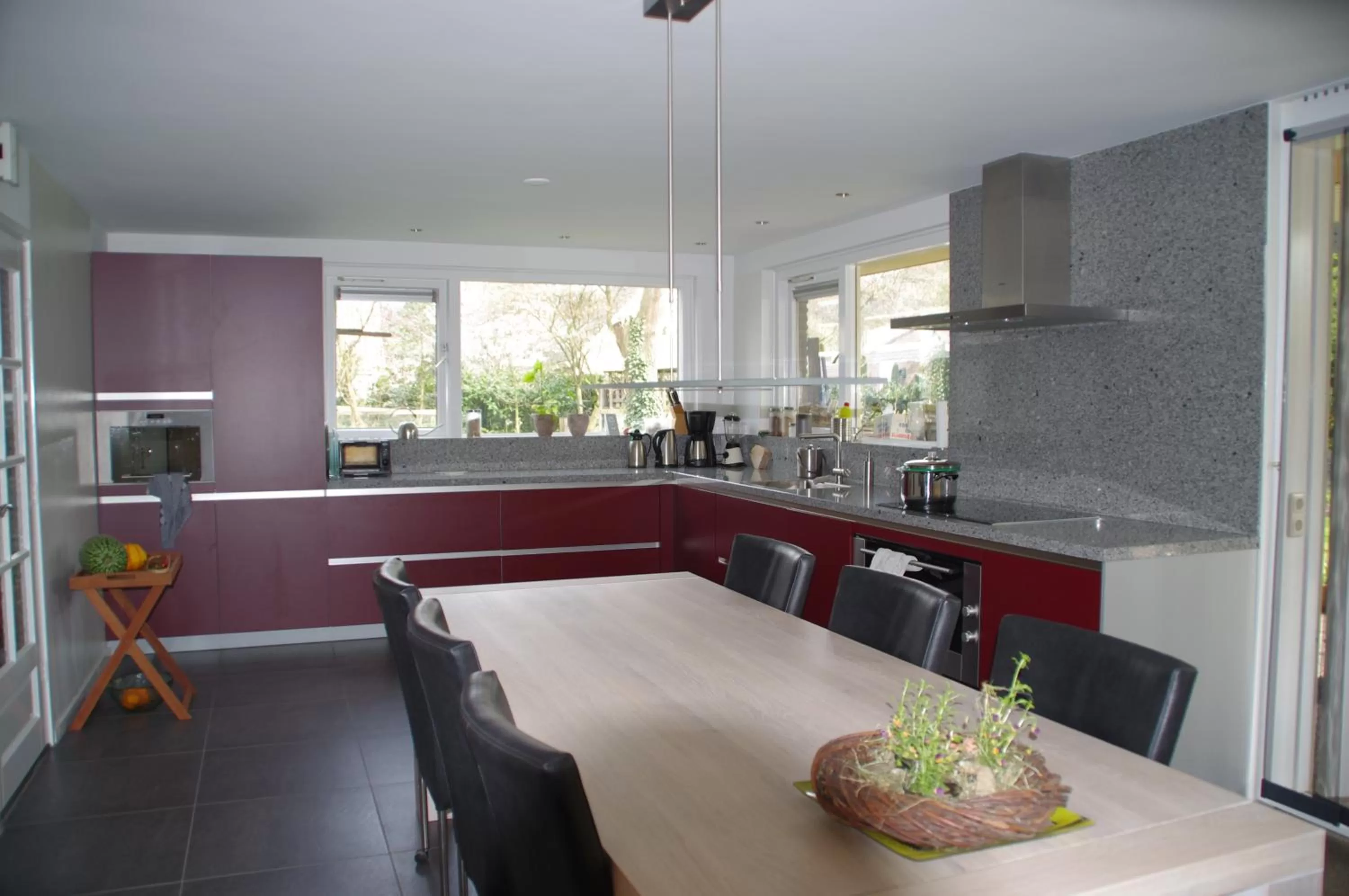 Restaurant/places to eat, Kitchen/Kitchenette in B&B De Slaperije