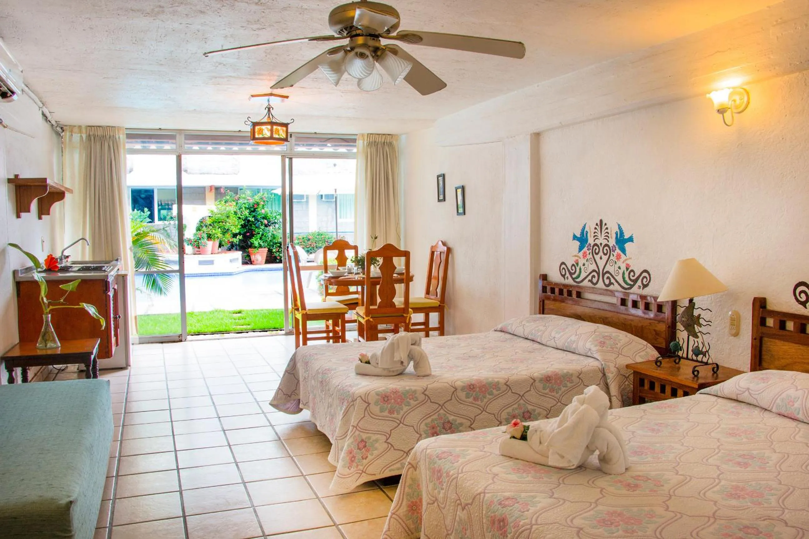 Photo of the whole room, Bed in Vallartasol Hotel