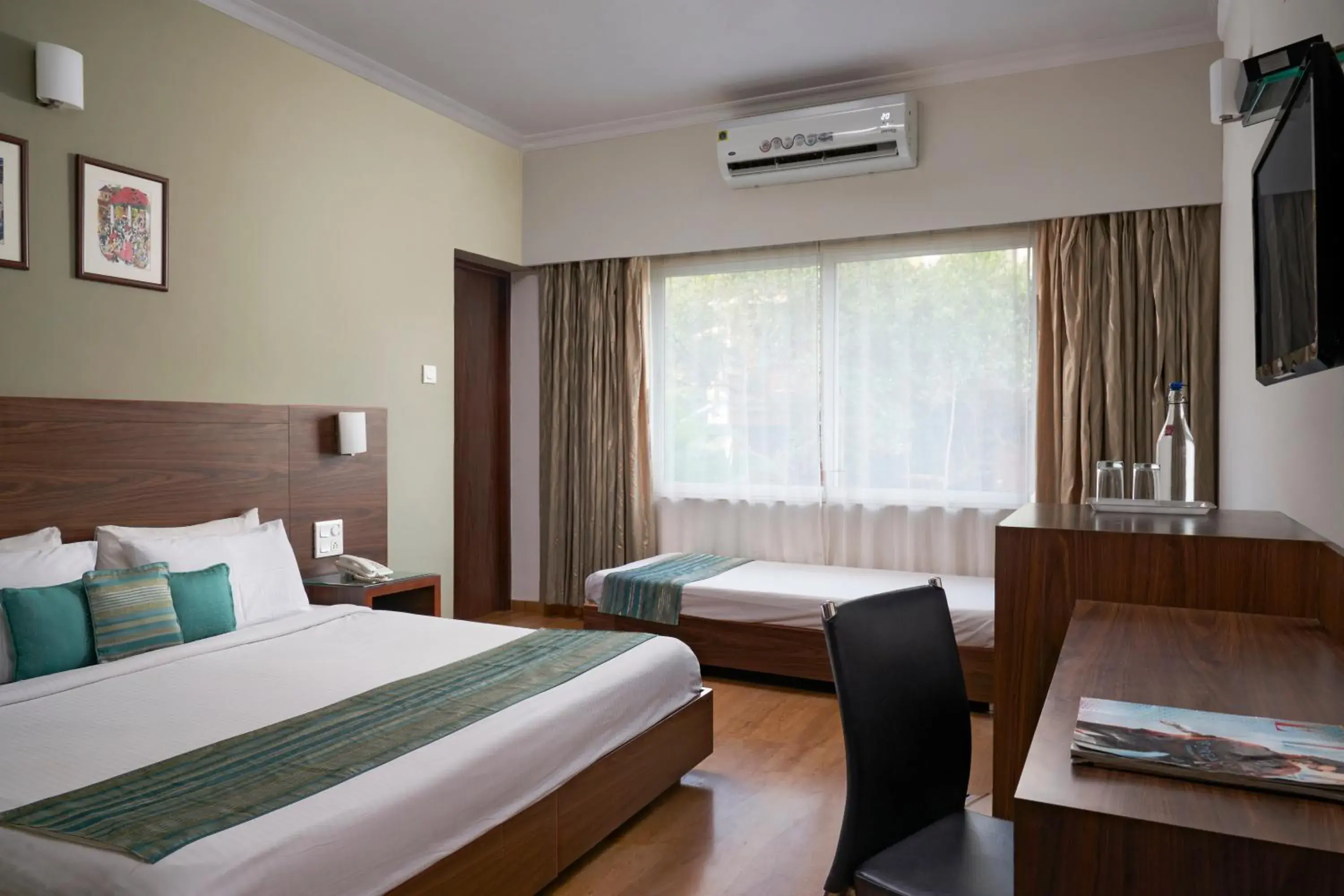 Luxury Family Room in The Hawaii Comforts Panjim Luxury Family Room in The Hawaii Comforts Panjim