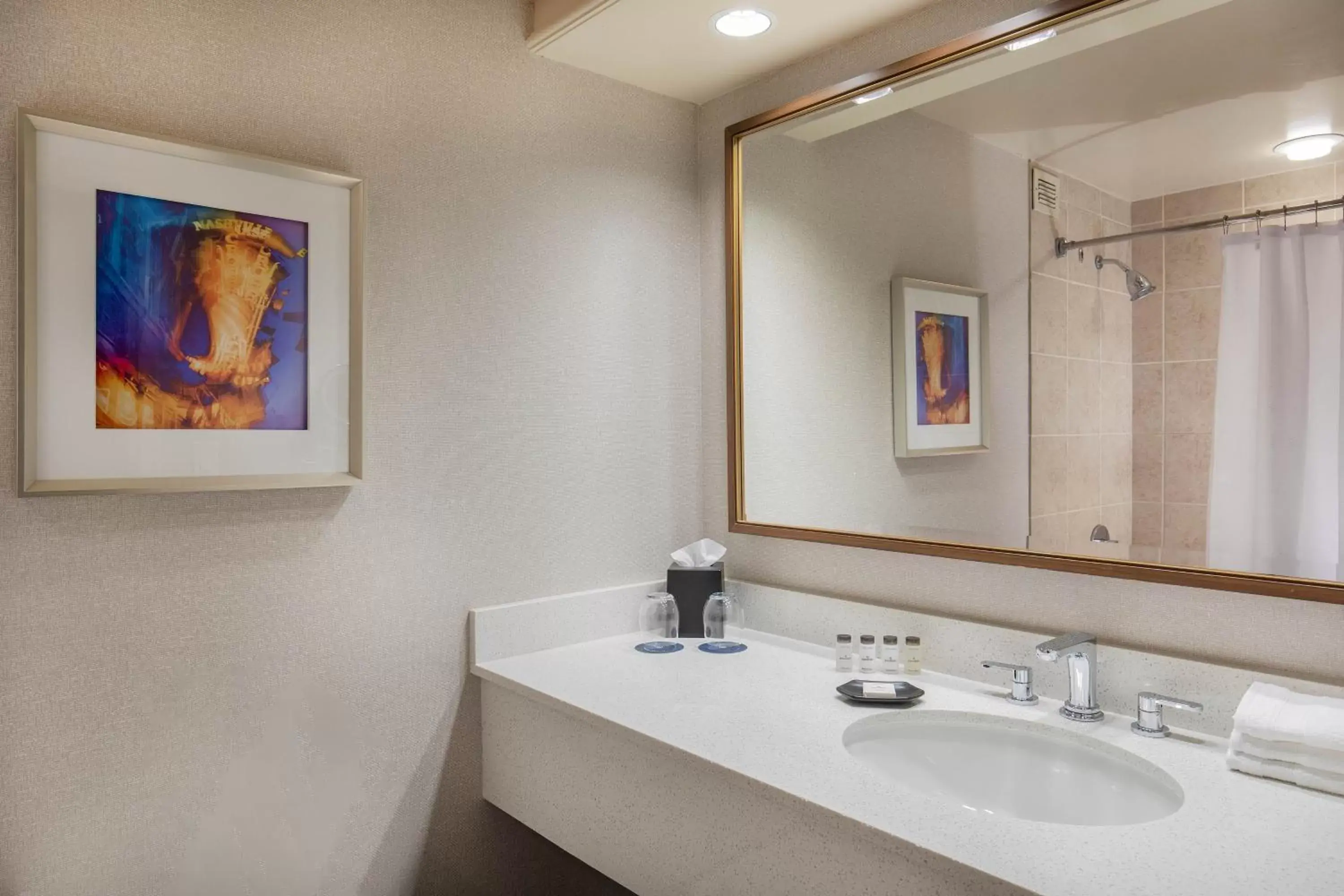 Club level 1 King Bed, Courtyard view in Sheraton Music City Nashville Airport Club level 1 King Bed, Courtyard view in Sheraton Music City Nashville Airport