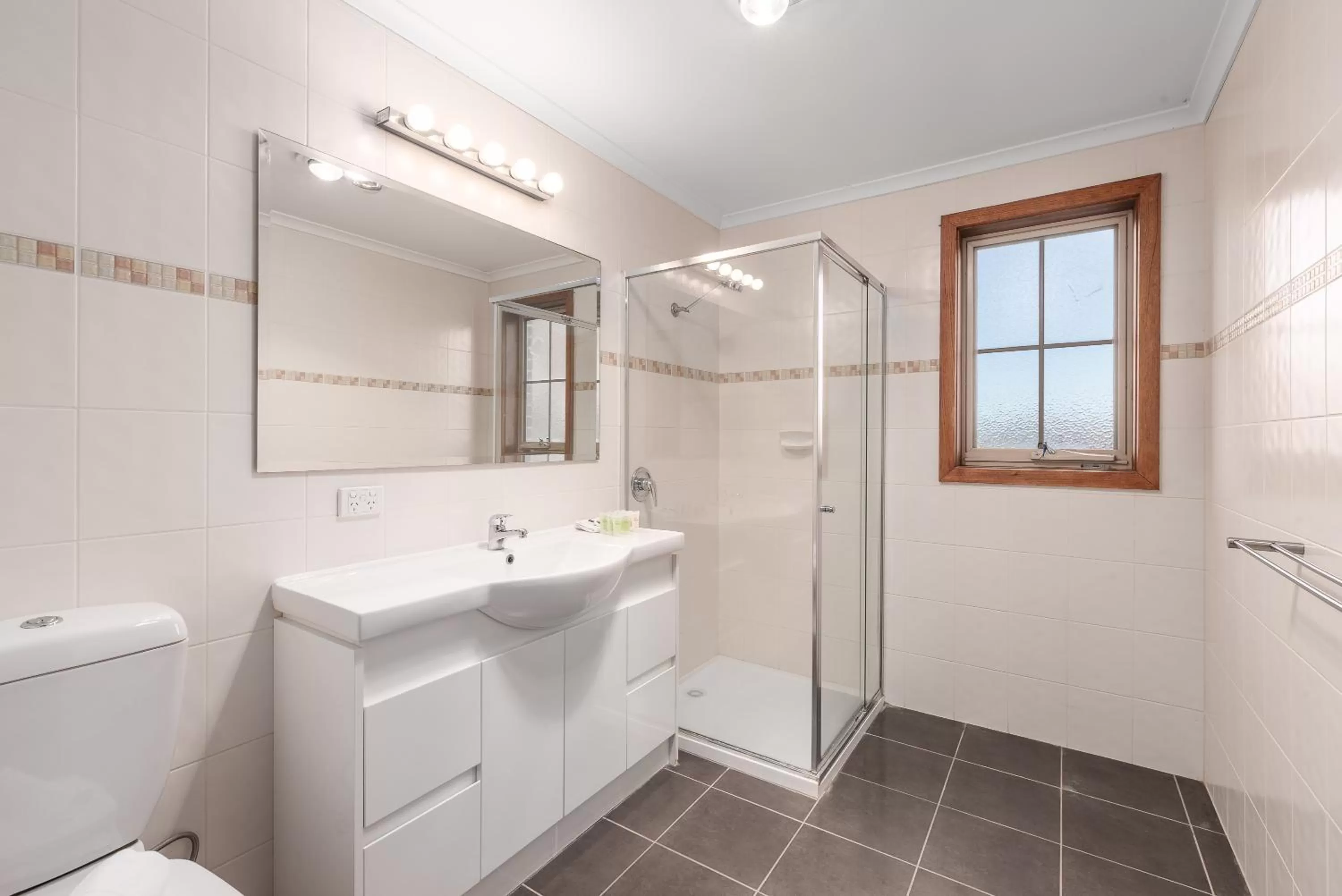 Shower in Yarra Valley Motel