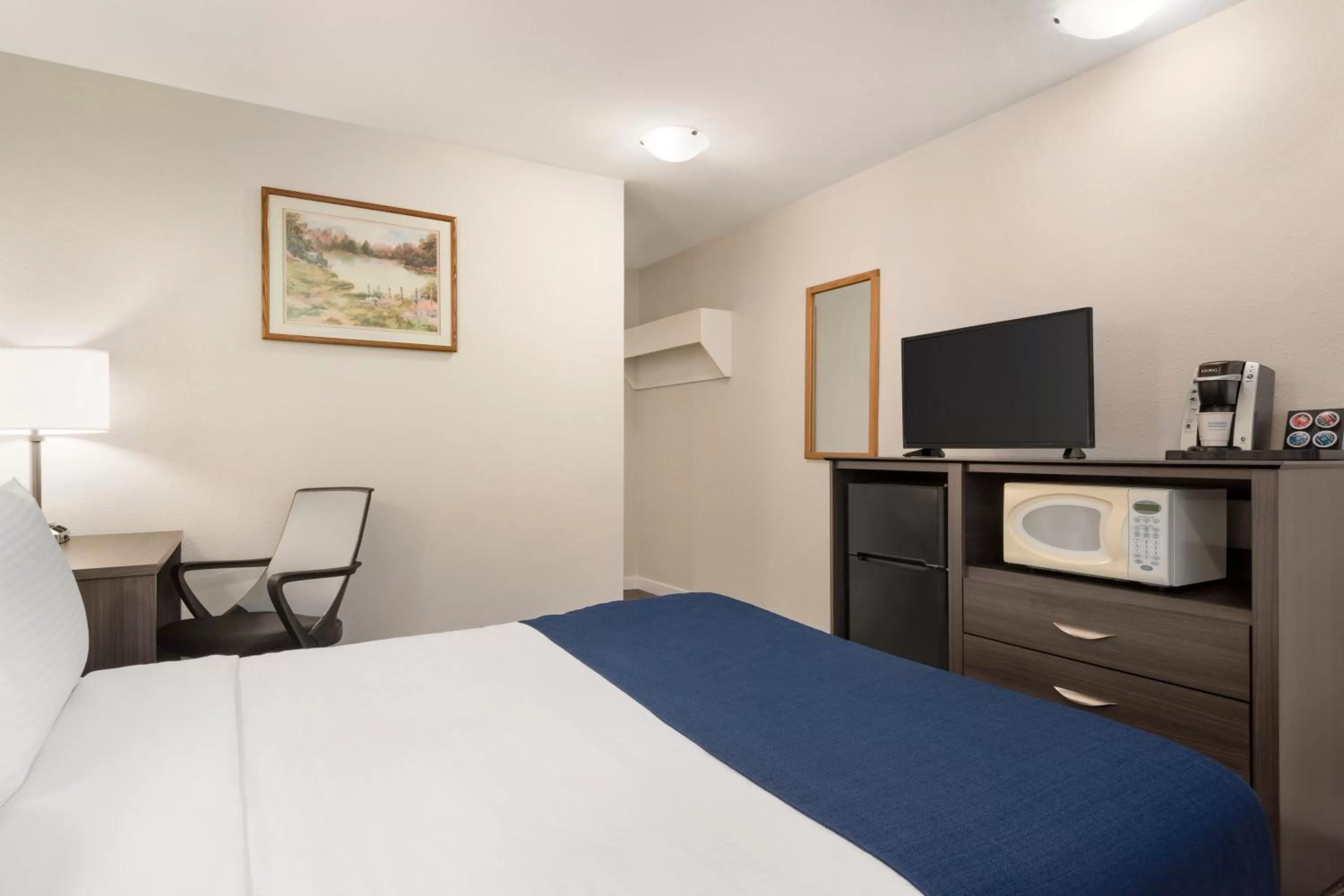 TV and multimedia, Bed in Travelodge by Wyndham McBride