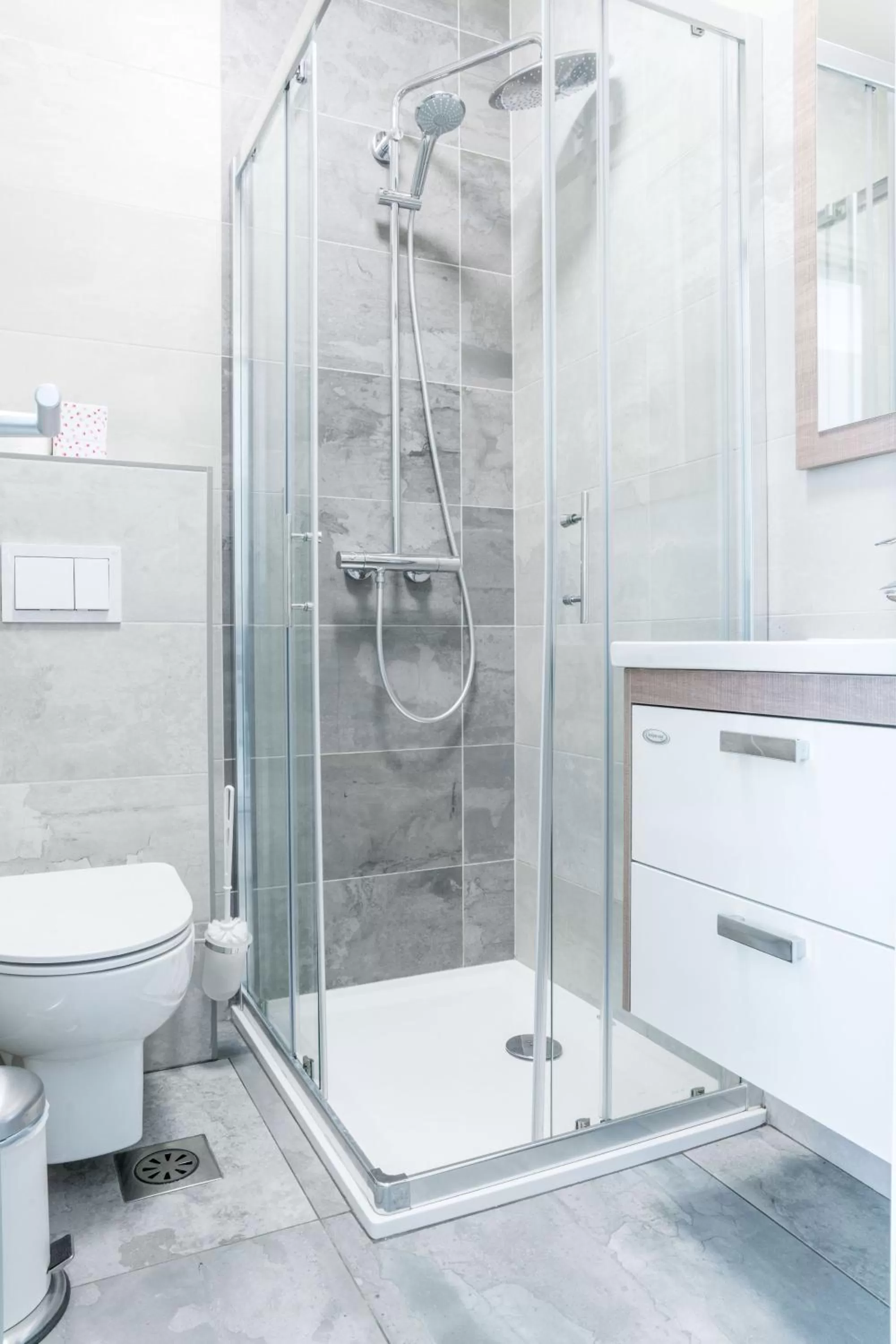 Shower in Hotel MOREA