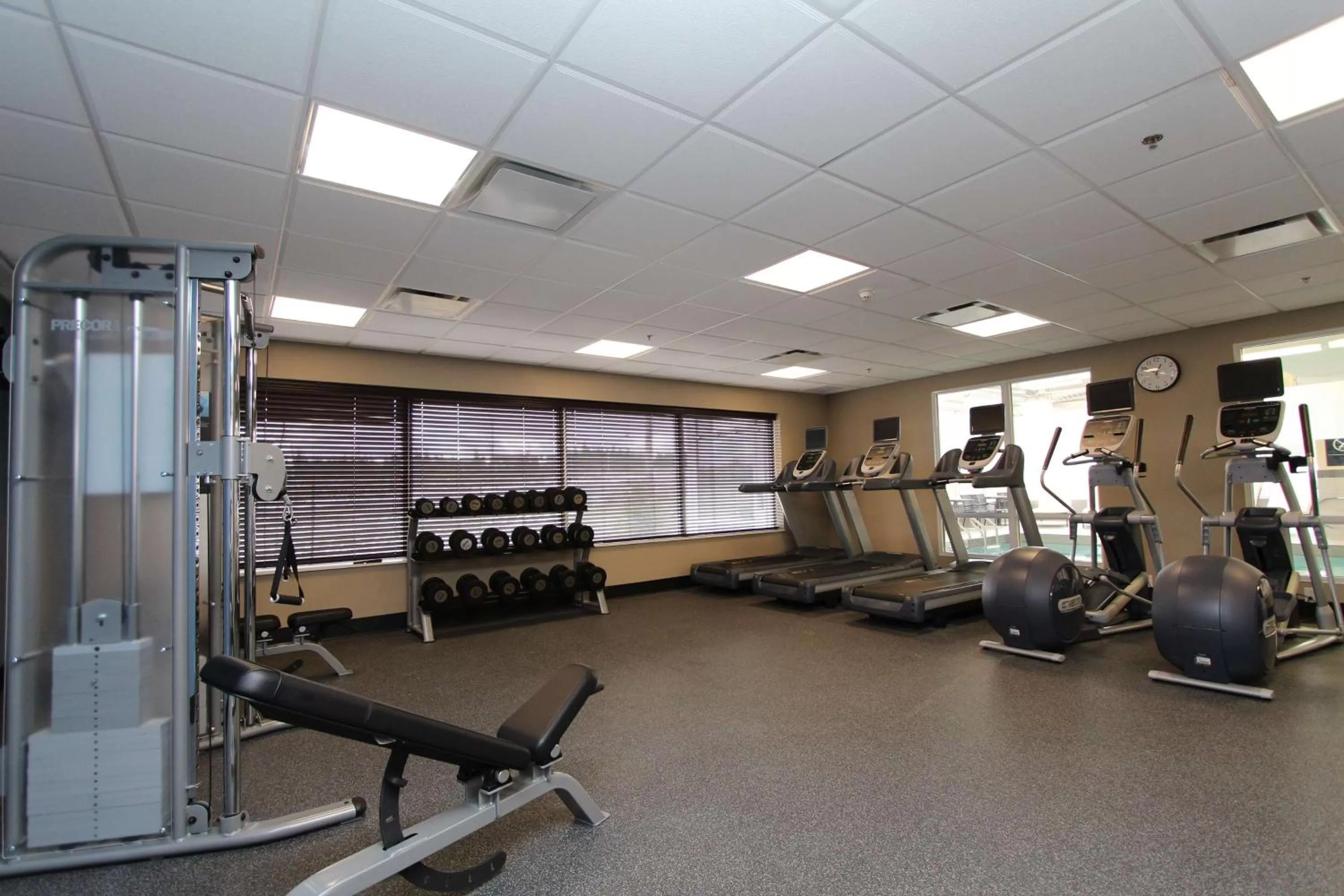 Fitness centre/facilities in Hampton Inn & Suites by Hilton St. John's Airport