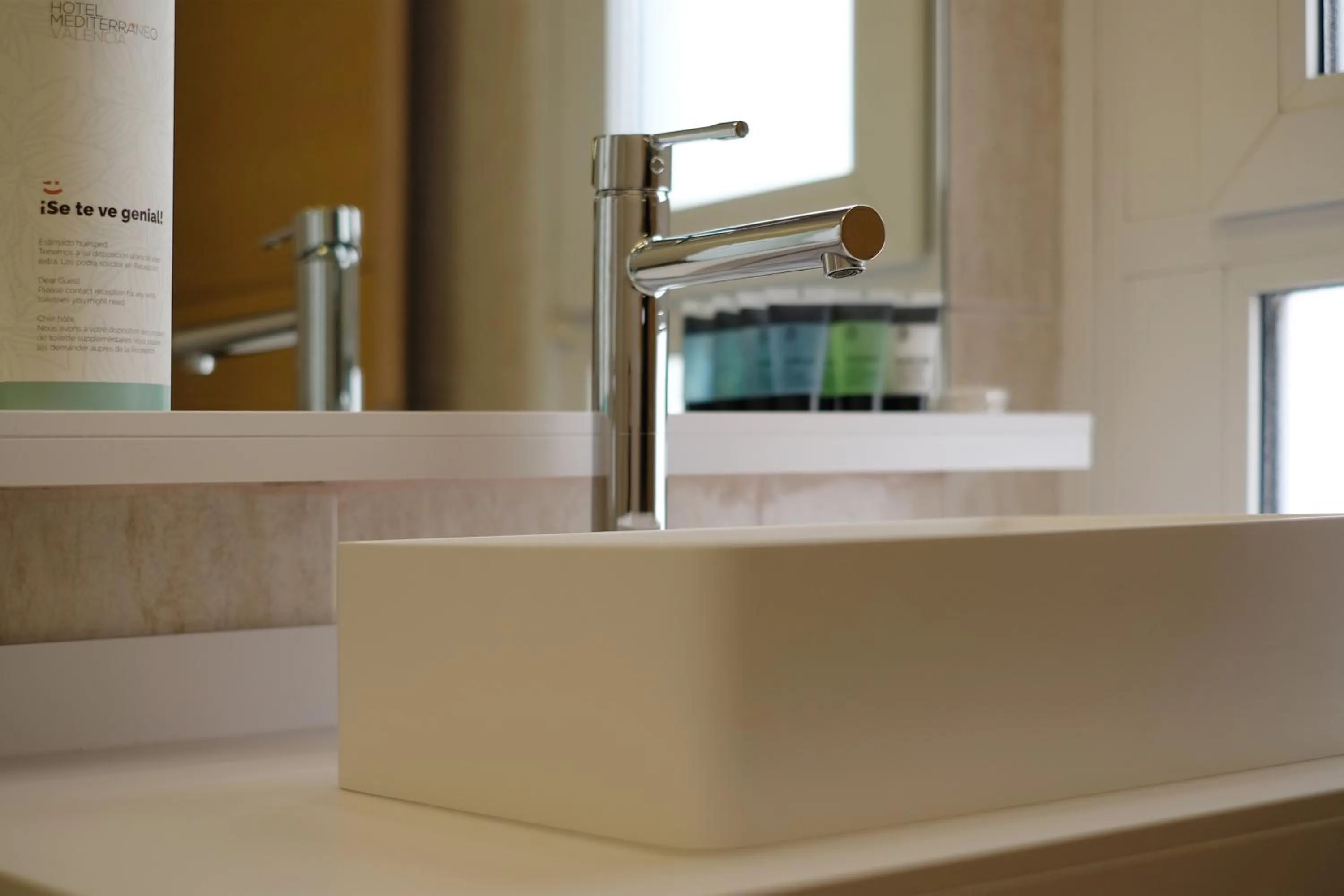 Bathroom in Hotel Mediterraneo Valencia