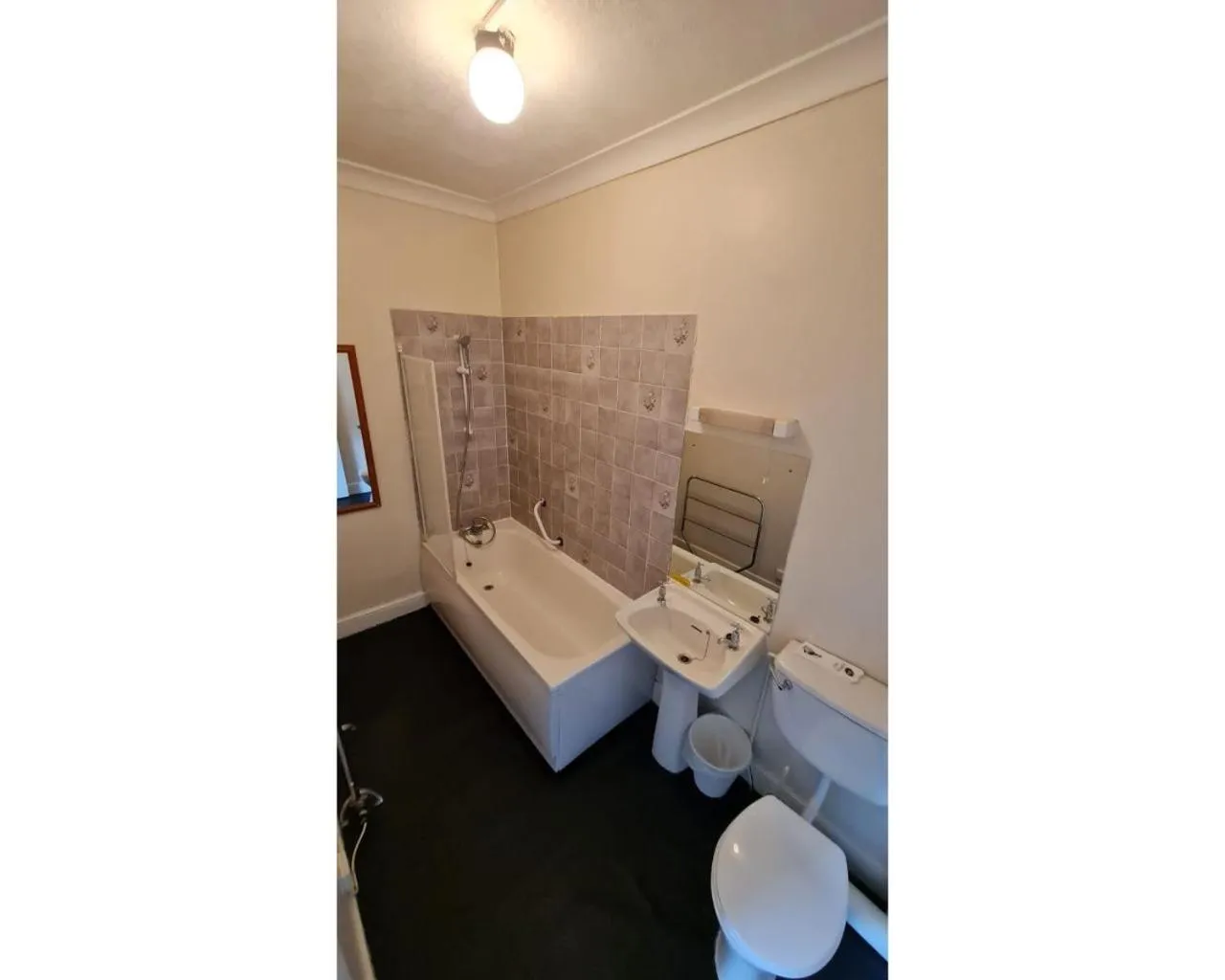 Bathroom in Diamond Hotel