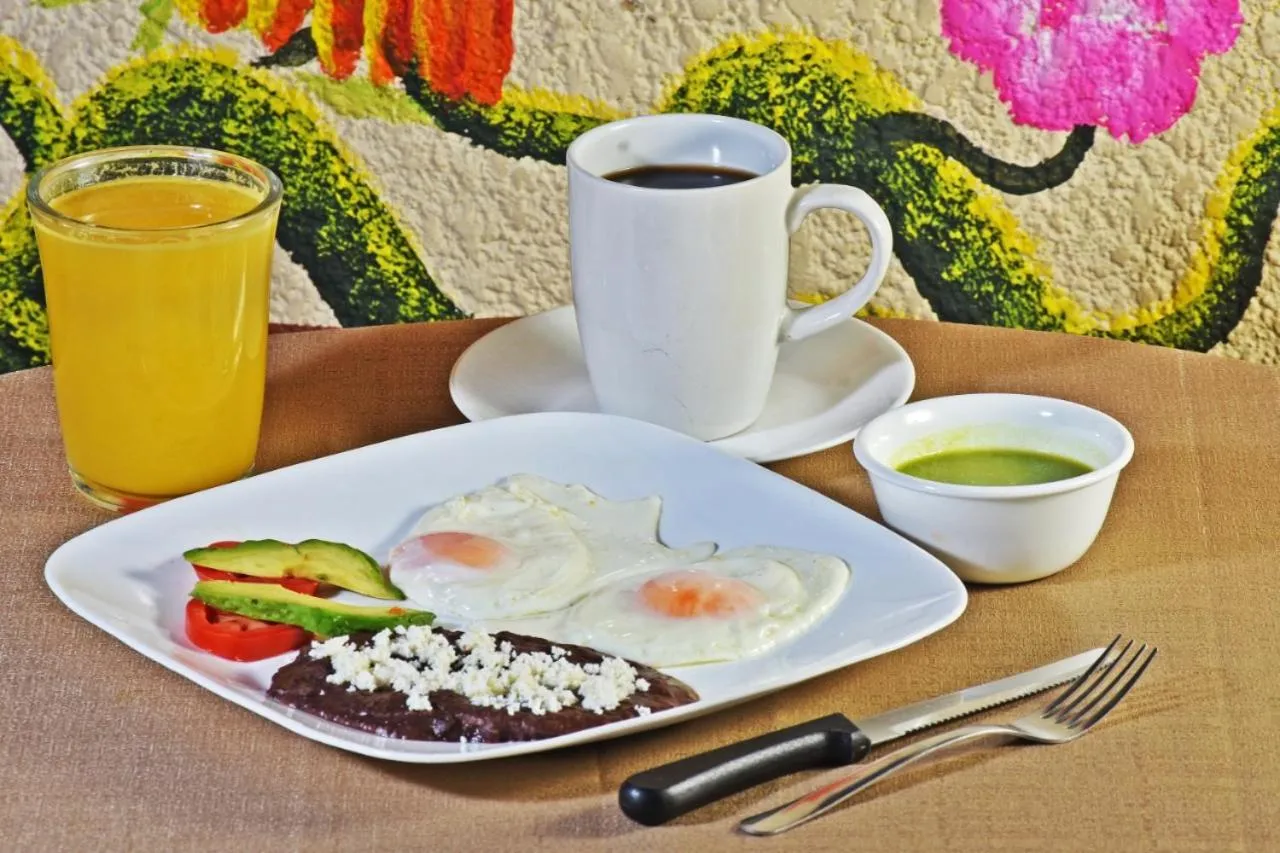 Food and drinks in Hotel Riviera