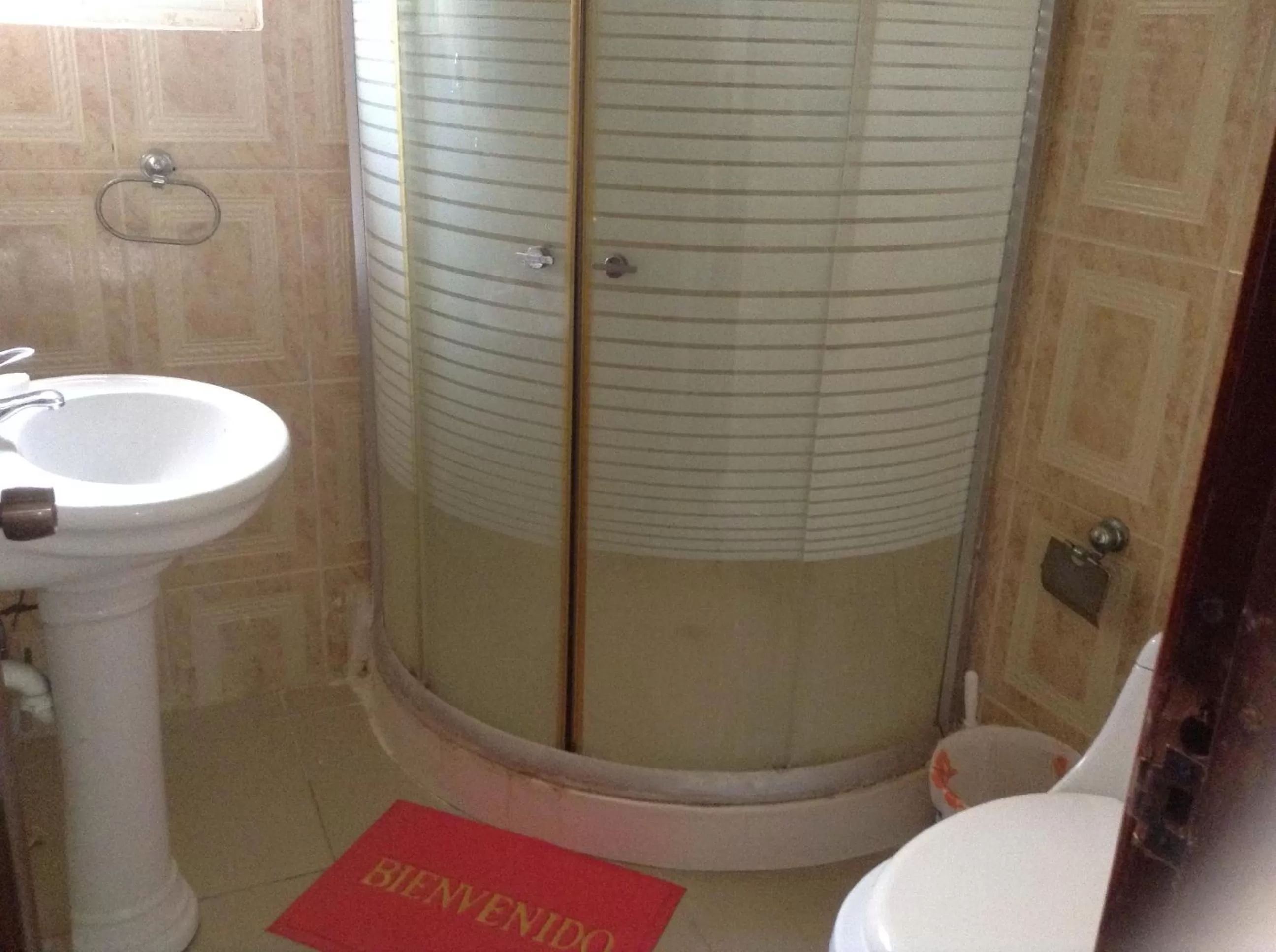 Bathroom in White Sands shared apartments