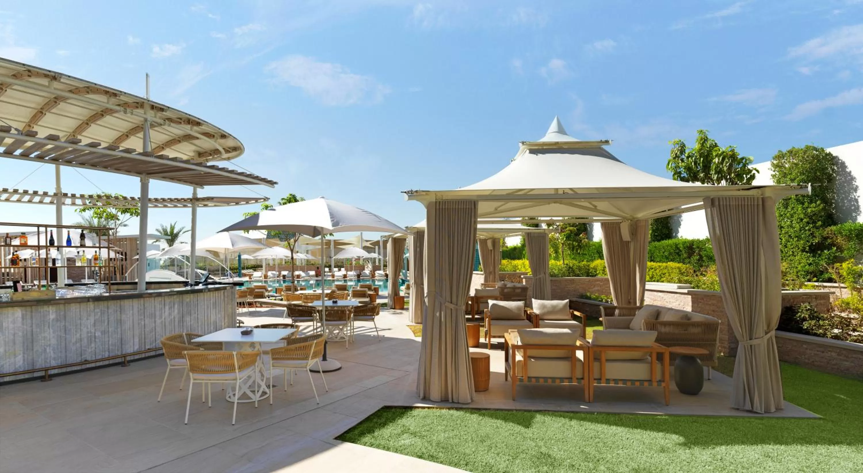 Restaurant/places to eat in Sofitel Dubai The Obelisk