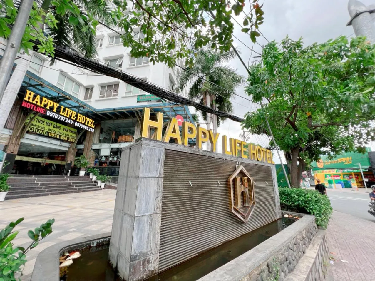 Facade/entrance in Happy Life Hotel District 7 Gần SECC