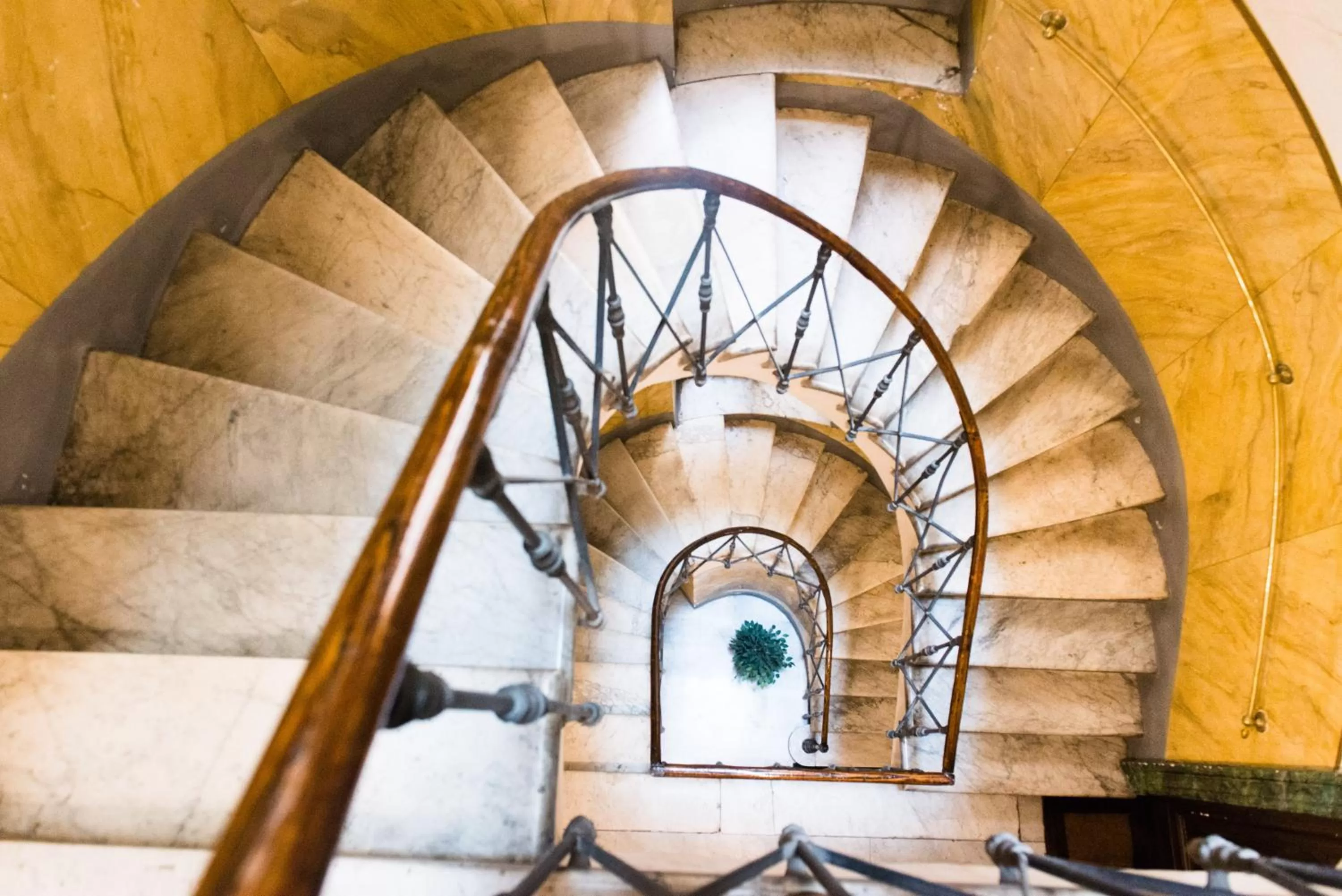 Facade/entrance in Domus Popolo