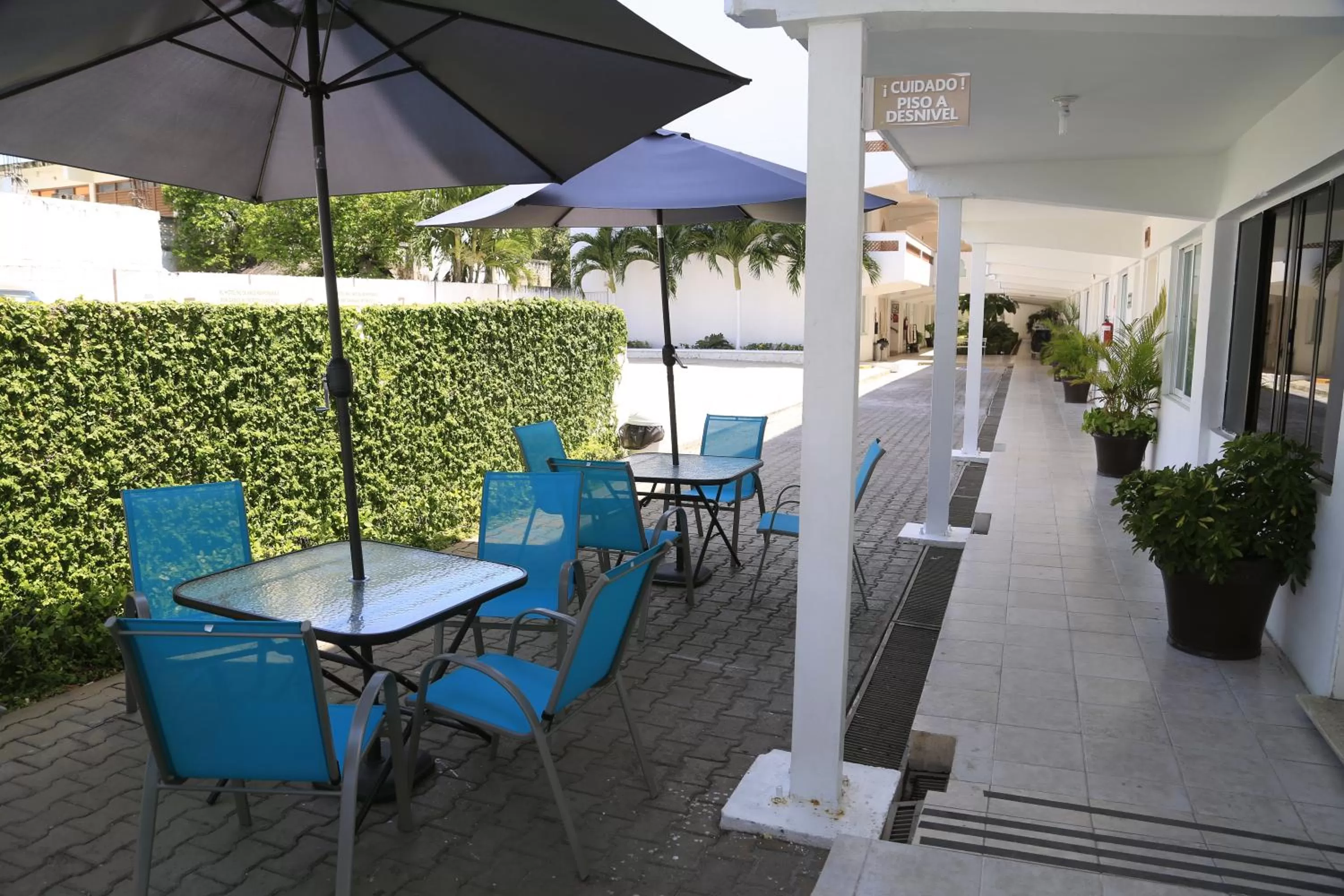 Facade/entrance in Hotel Casa Blanca