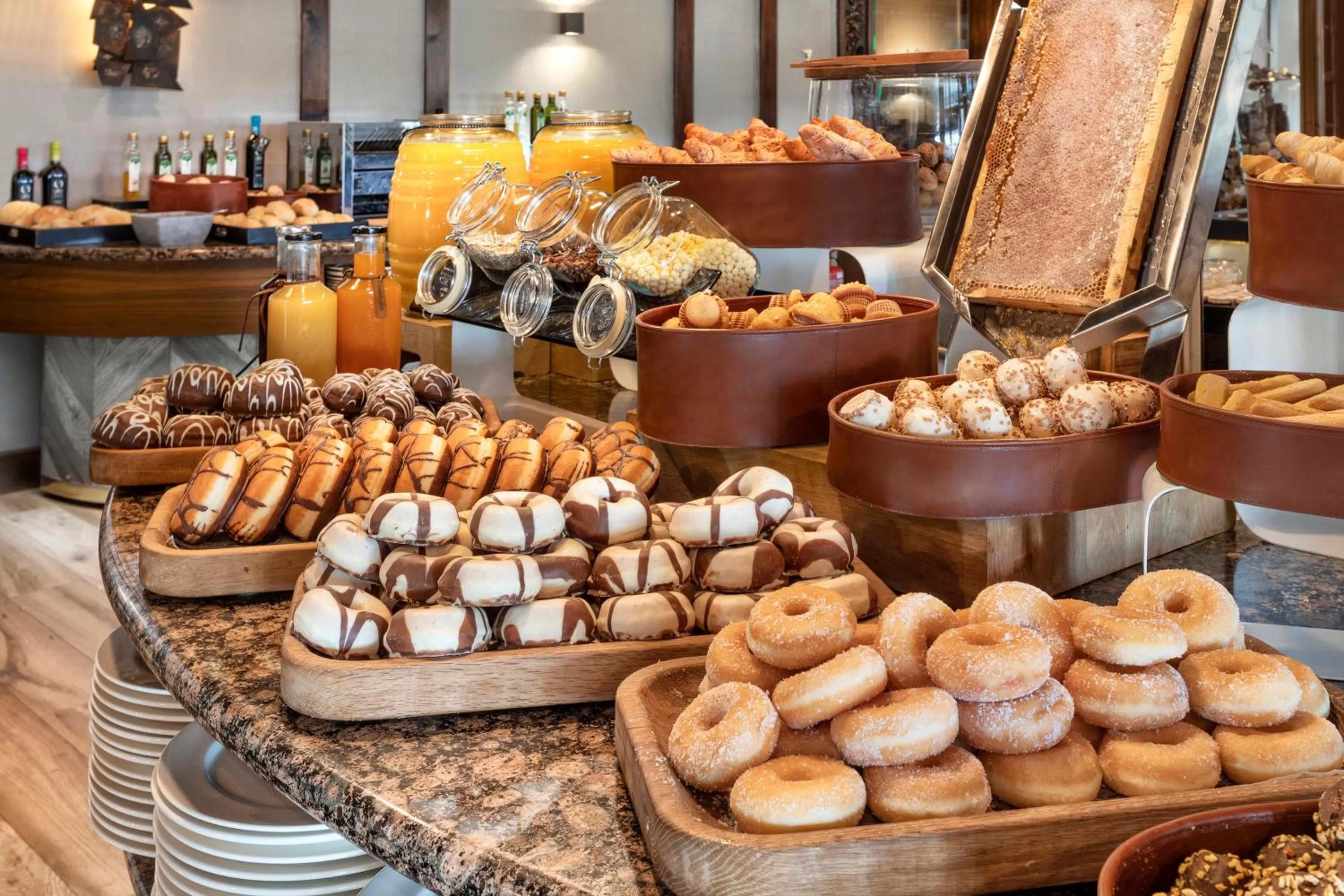 Restaurant/places to eat in Melia Sierra Nevada