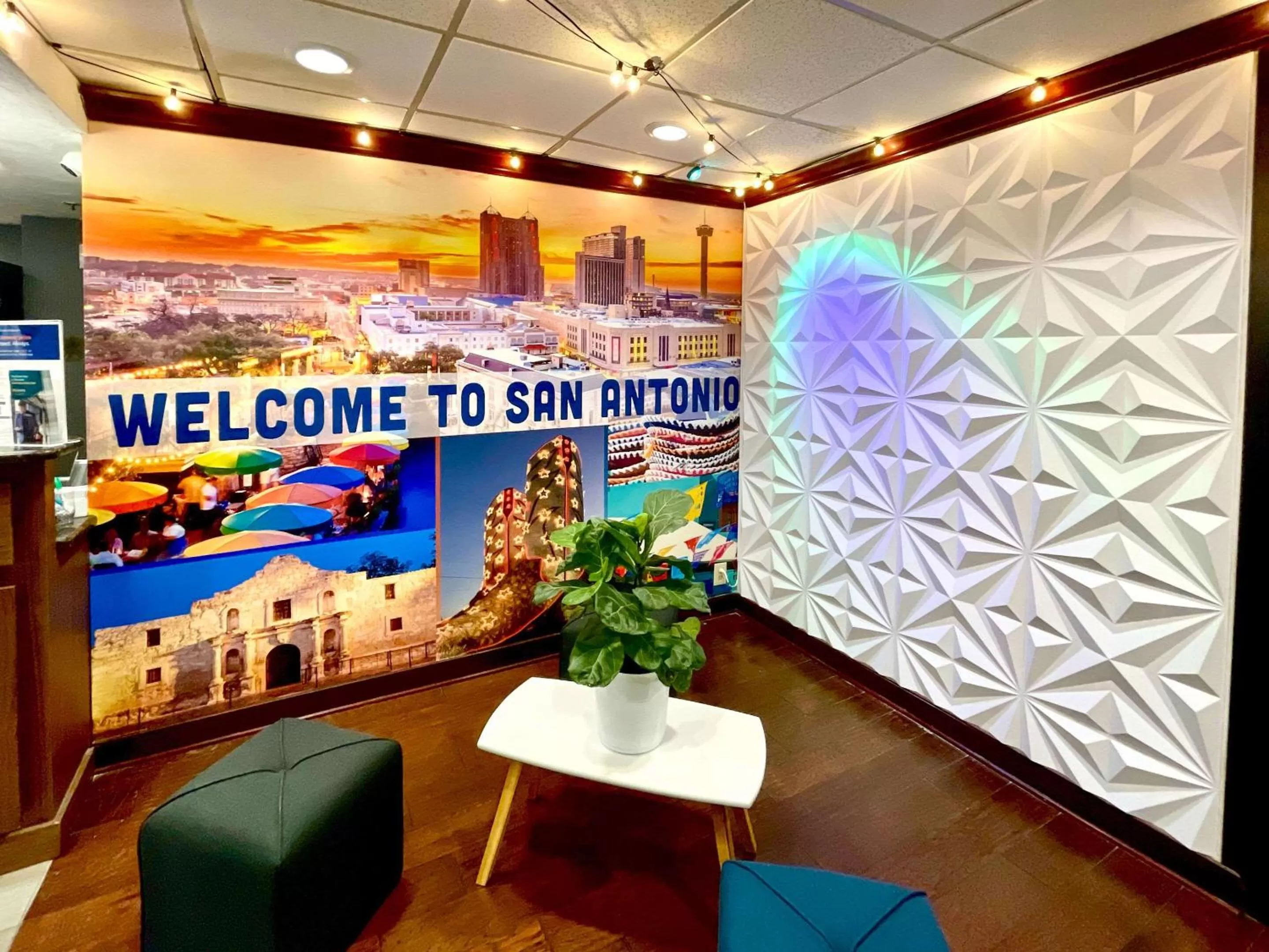 Lobby or reception in Clarion Pointe near Medical Center