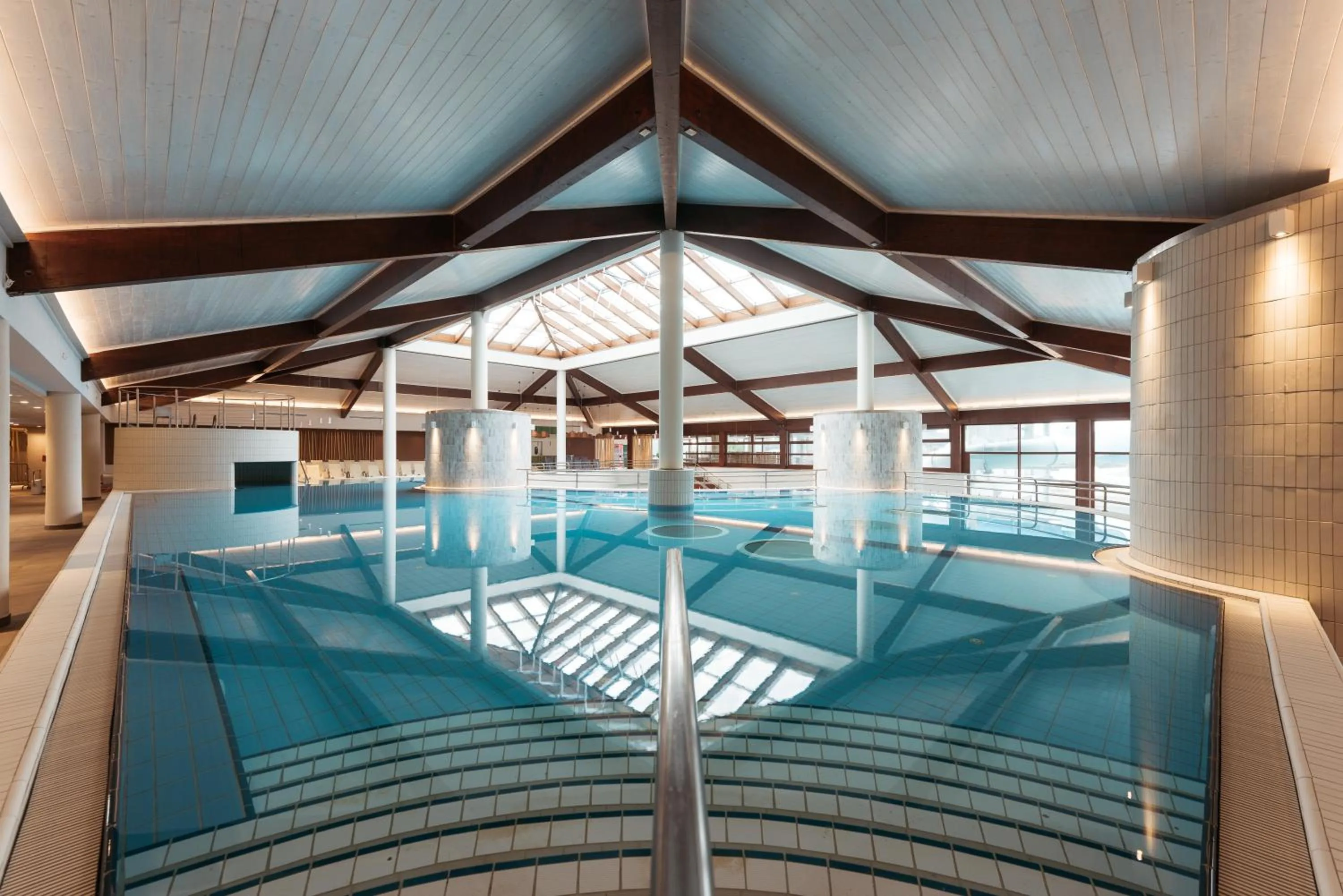 Swimming pool in Hotel Termal - Terme 3000 - Sava Hotels & Resorts