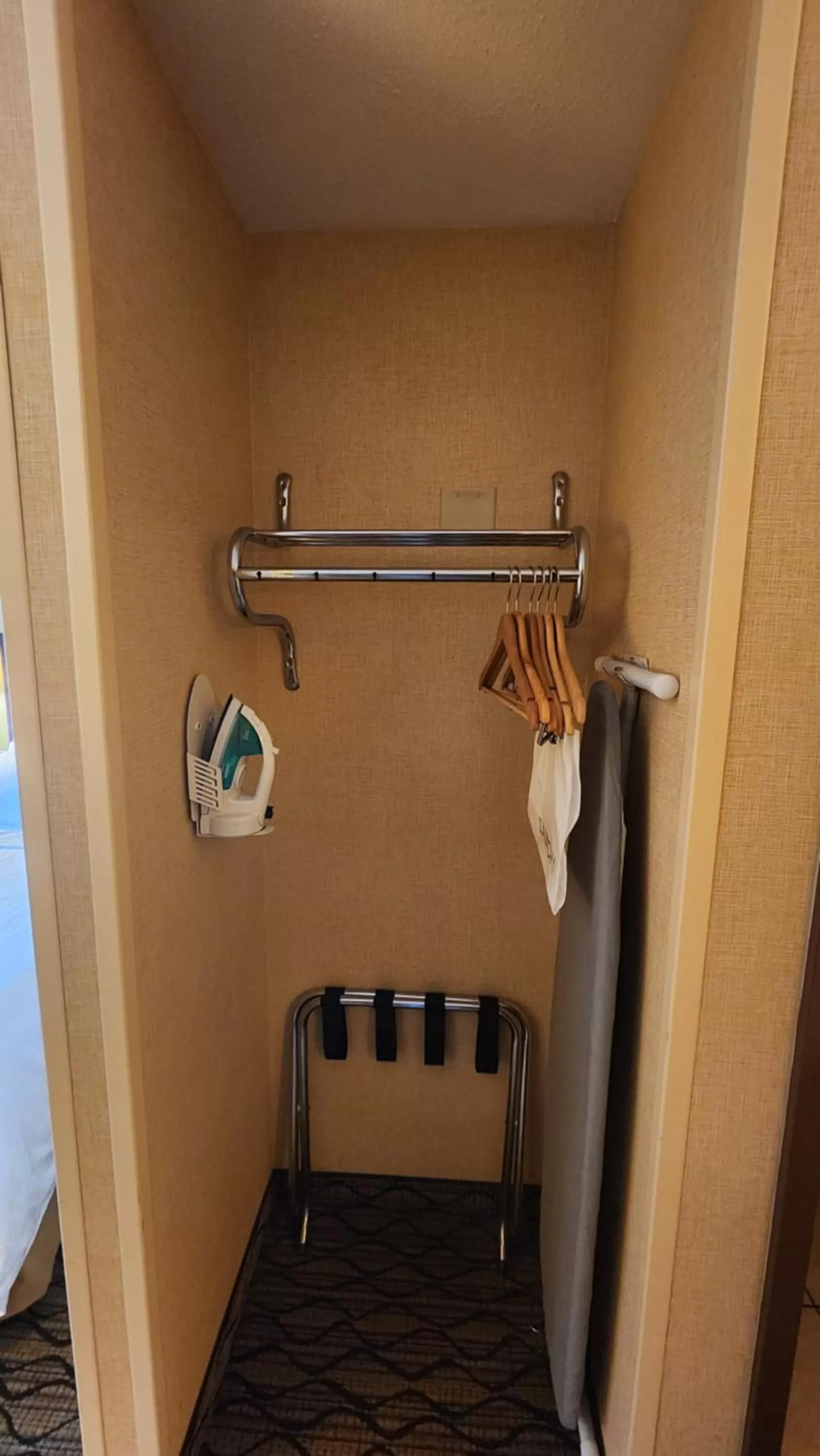 furniture in Kittanning Plaza Hotel