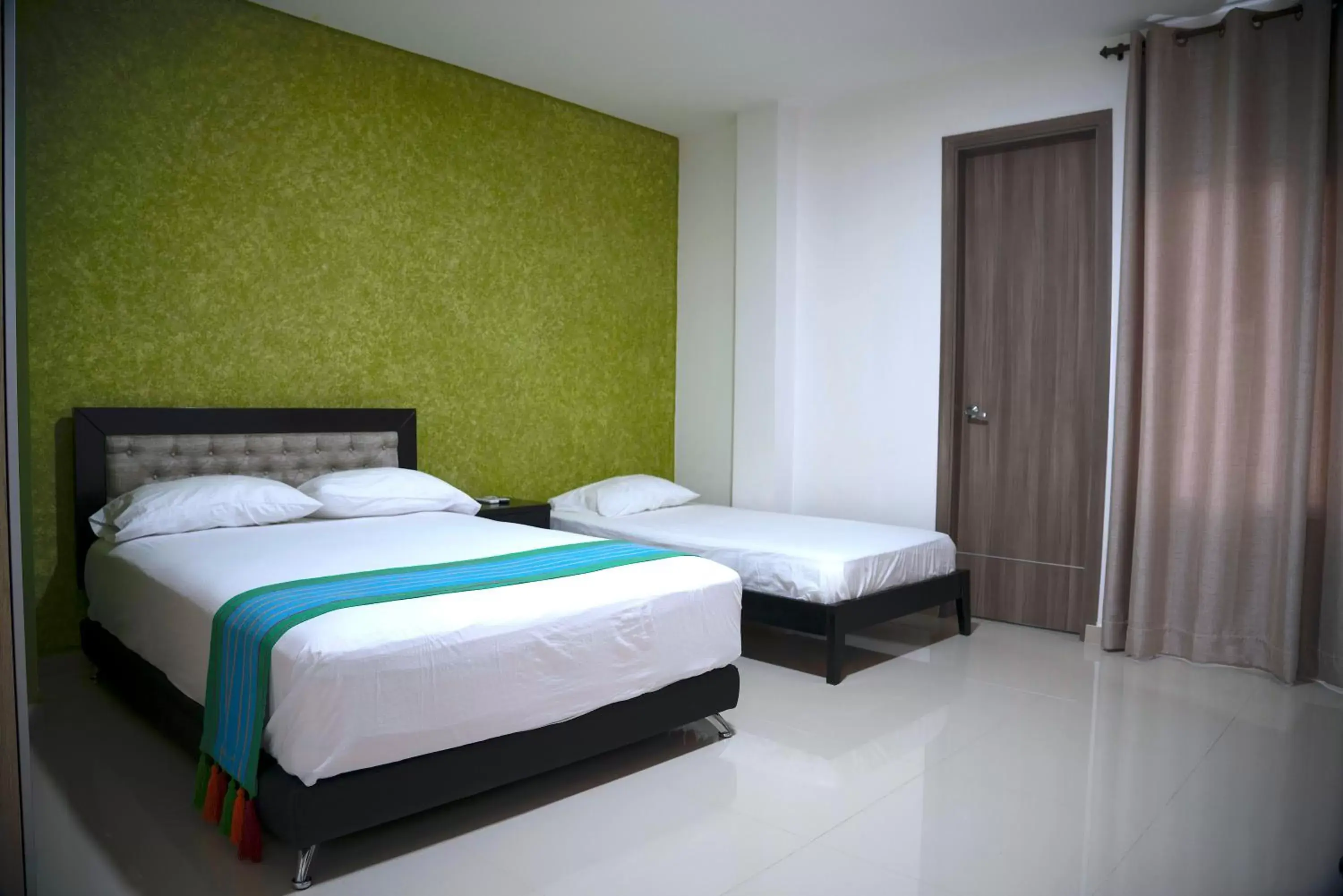 Standard Triple Room in Hotel Emerawaa Standard Triple Room in Hotel Emerawaa