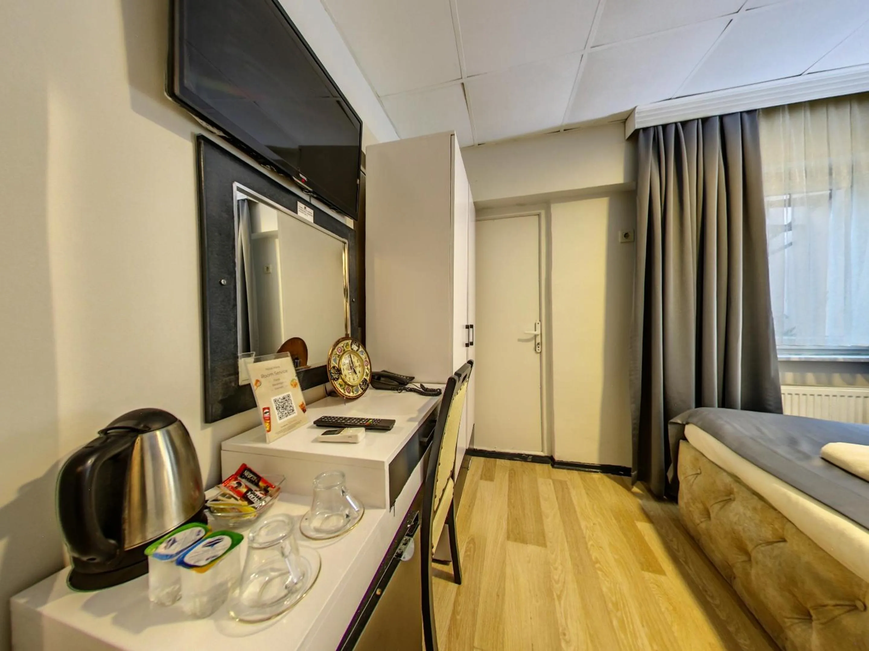 Bed in Hotel Mara İstanbul