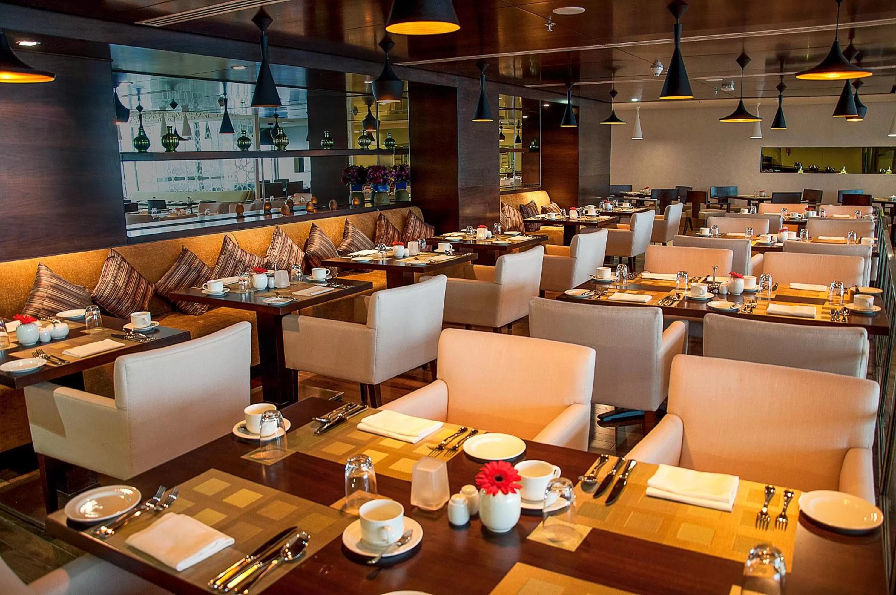 Restaurant/places to eat in Copthorne Hotel Sharjah