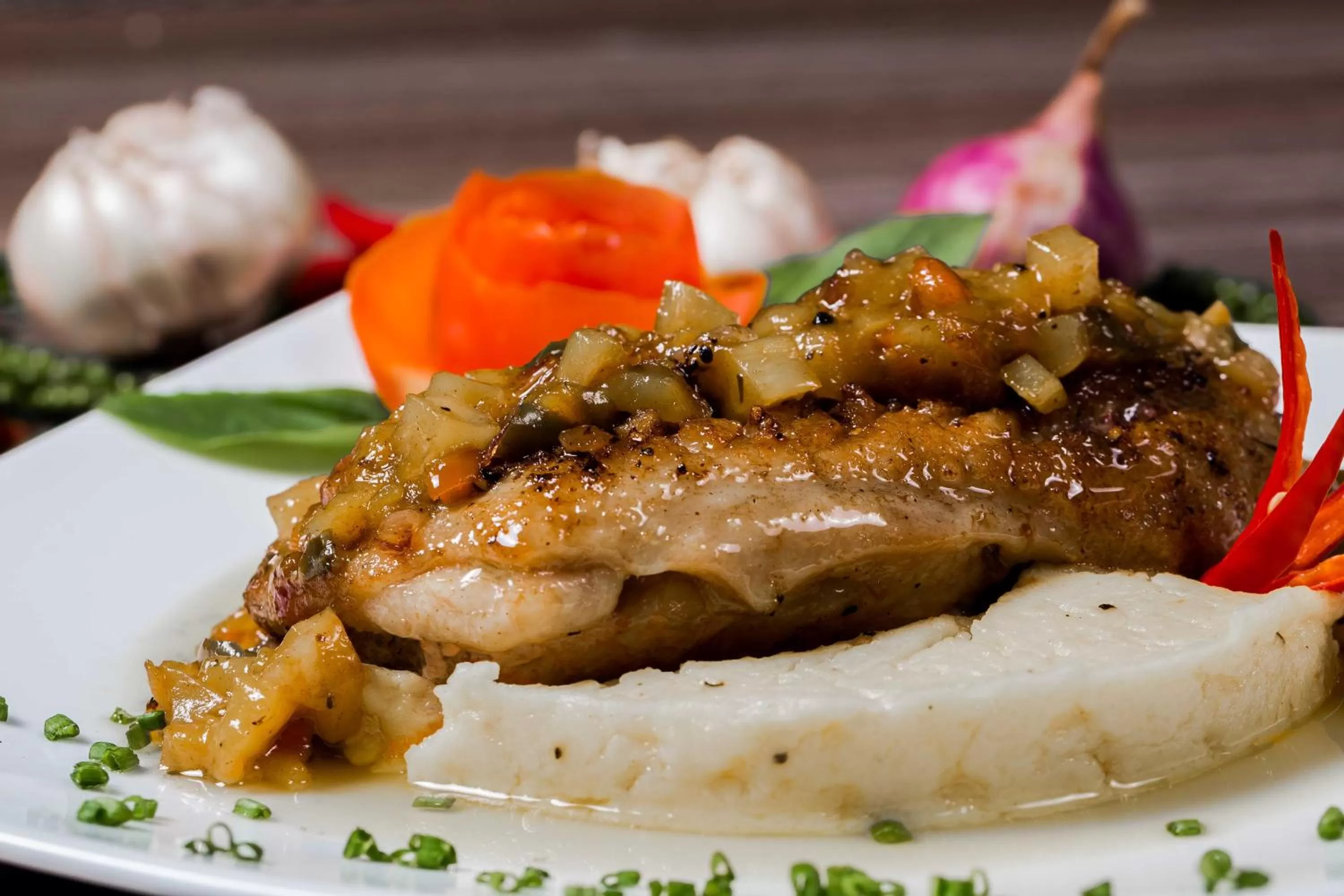 Restaurant/places to eat in KEP BAY HOTEL & RESORT