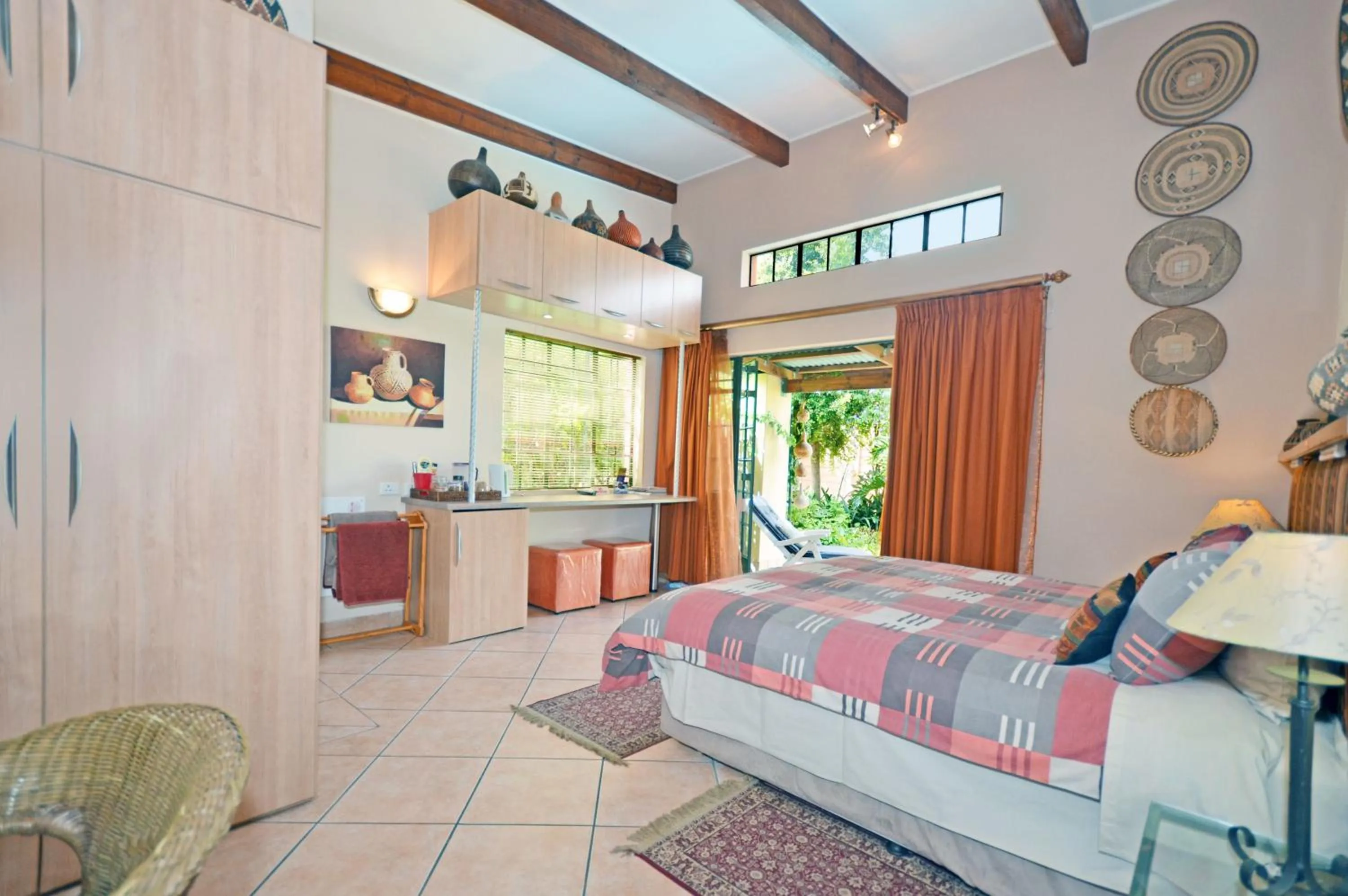 Photo of the whole room, Bed in Cherry Tree Cottage B&B Linden