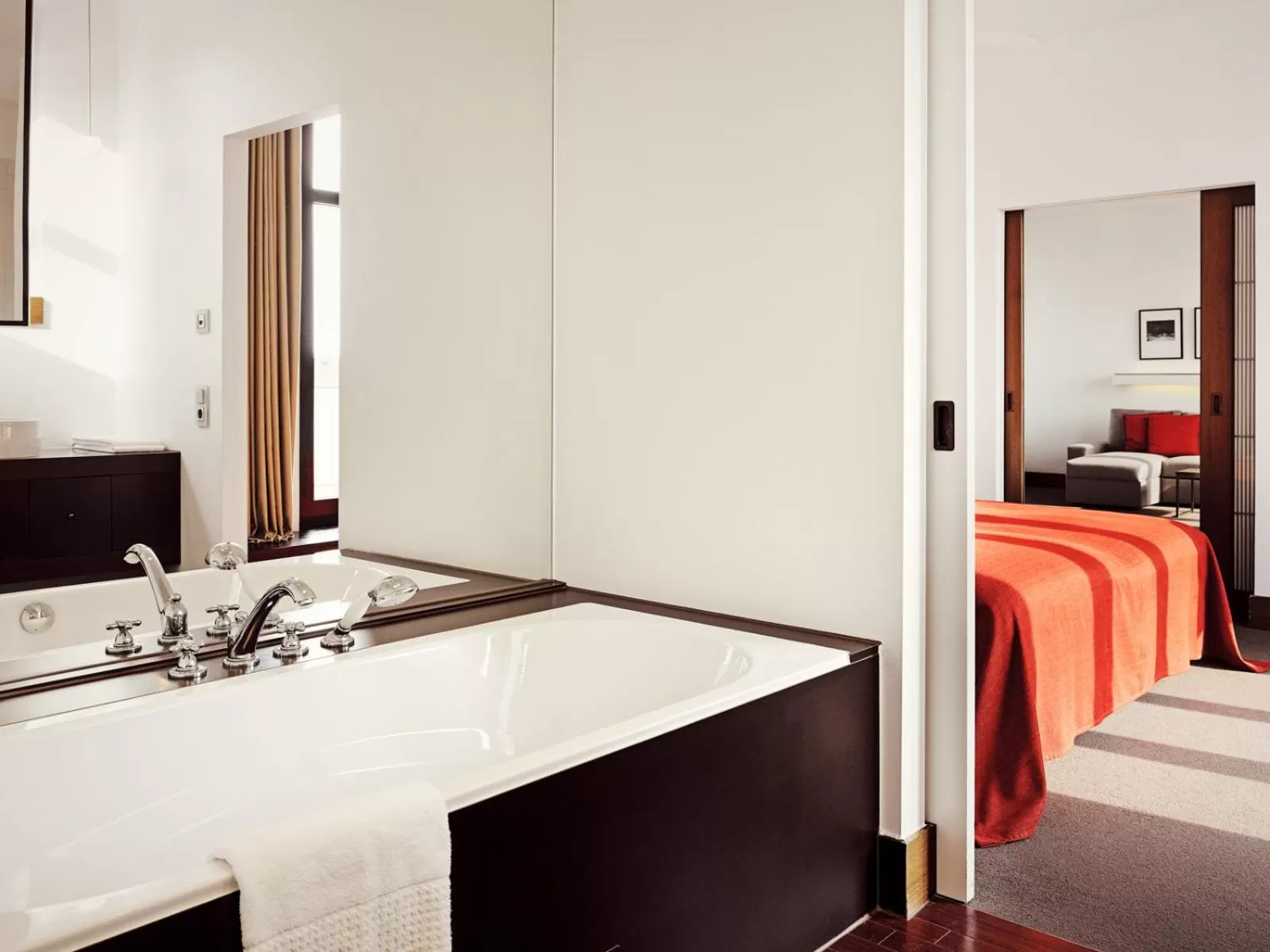 Bathroom, Bed in Gastwerk Hotel Hamburg