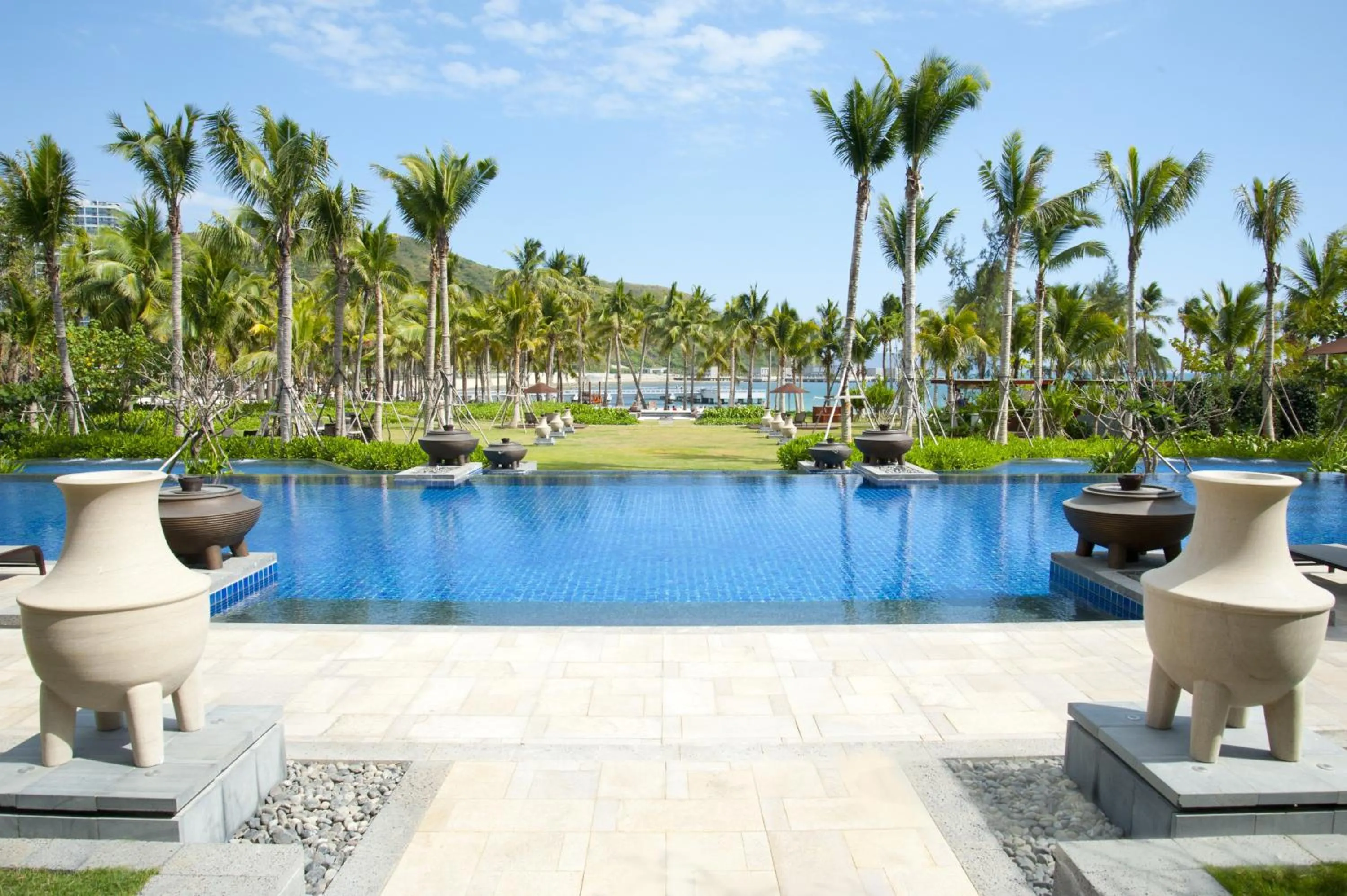 Swimming pool in Sanya LUHUITOU Resort & Spa