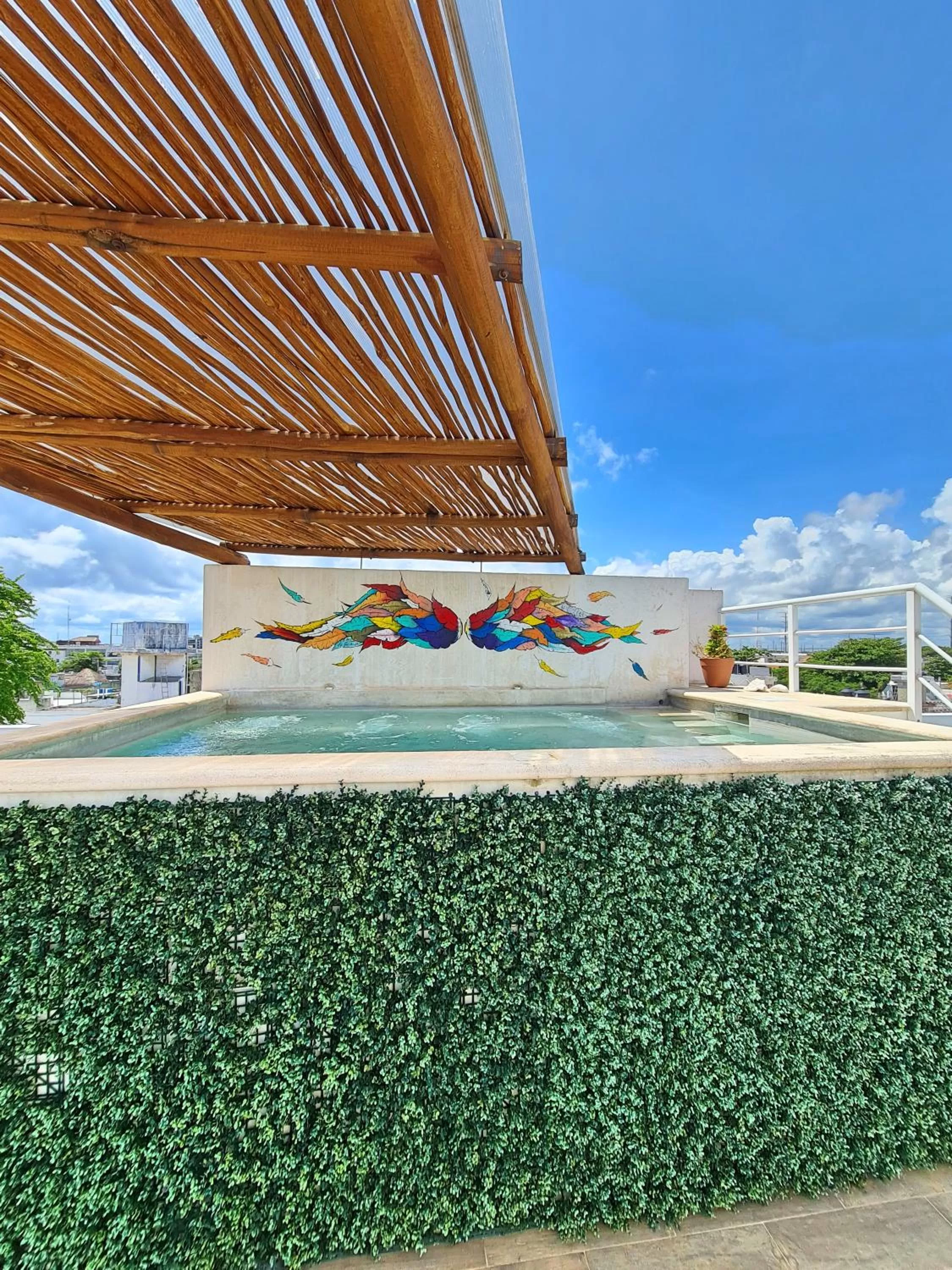 Swimming pool in Playa Nah