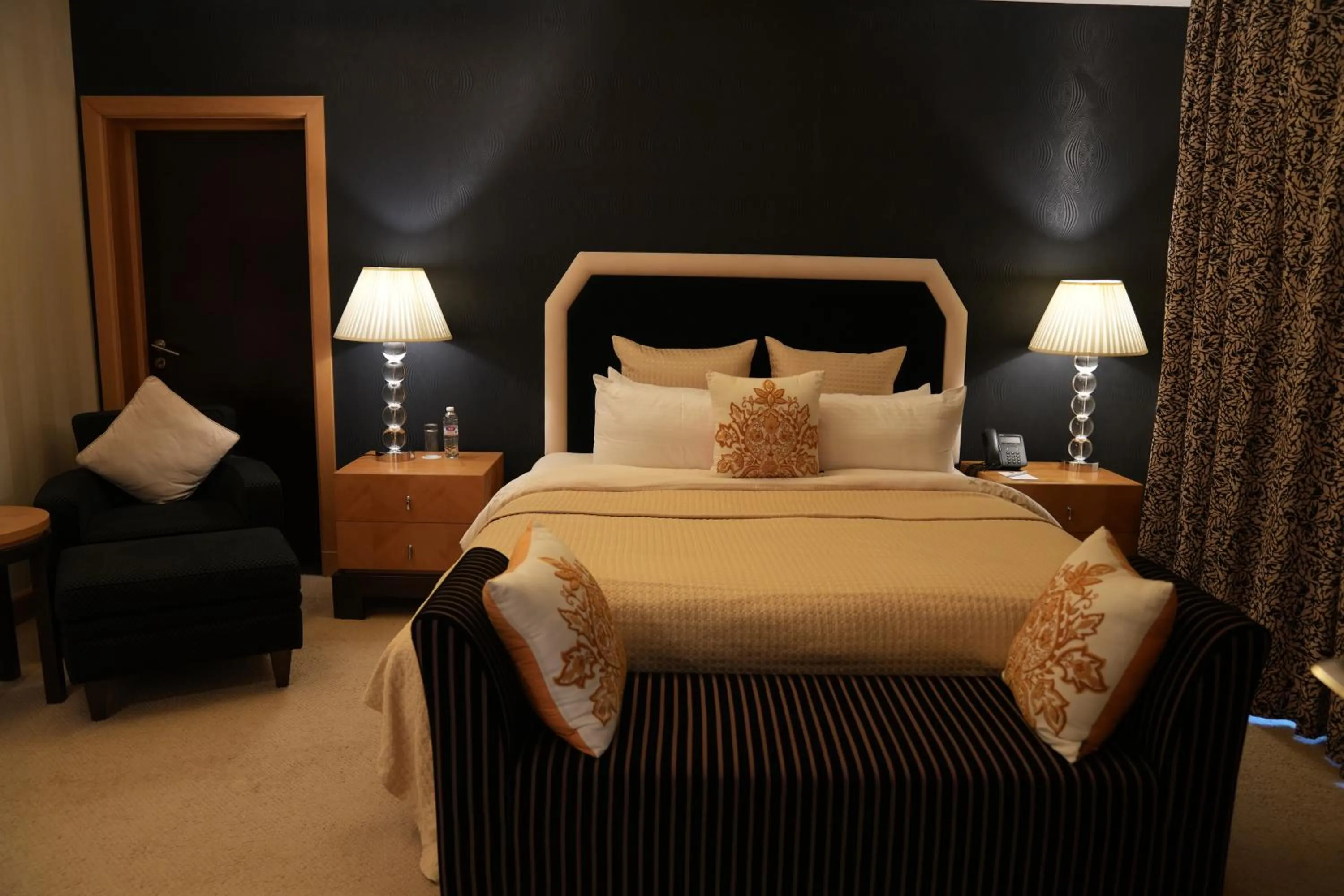 Bed in Millennium Central Kuwait Downtown