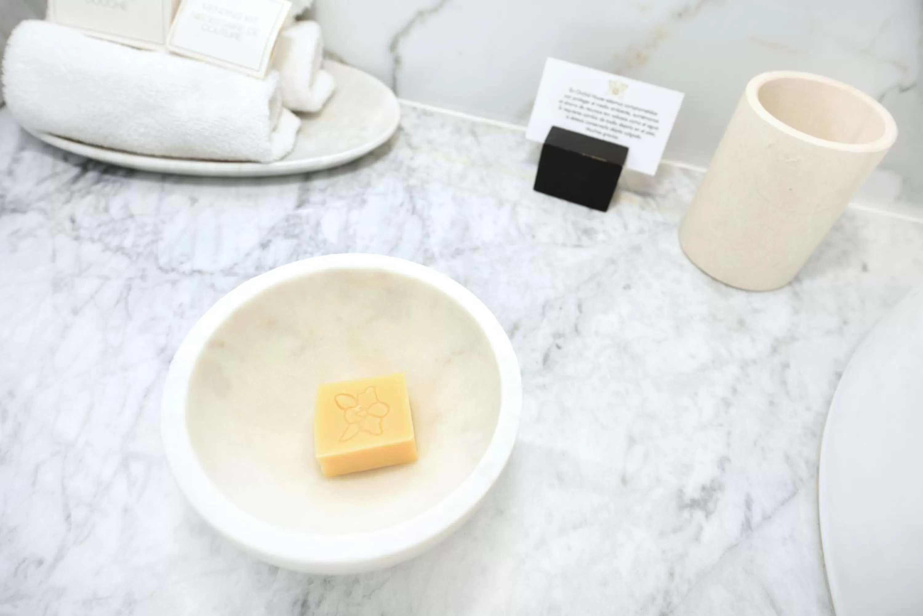 Bathroom in Orchid House Mexico City