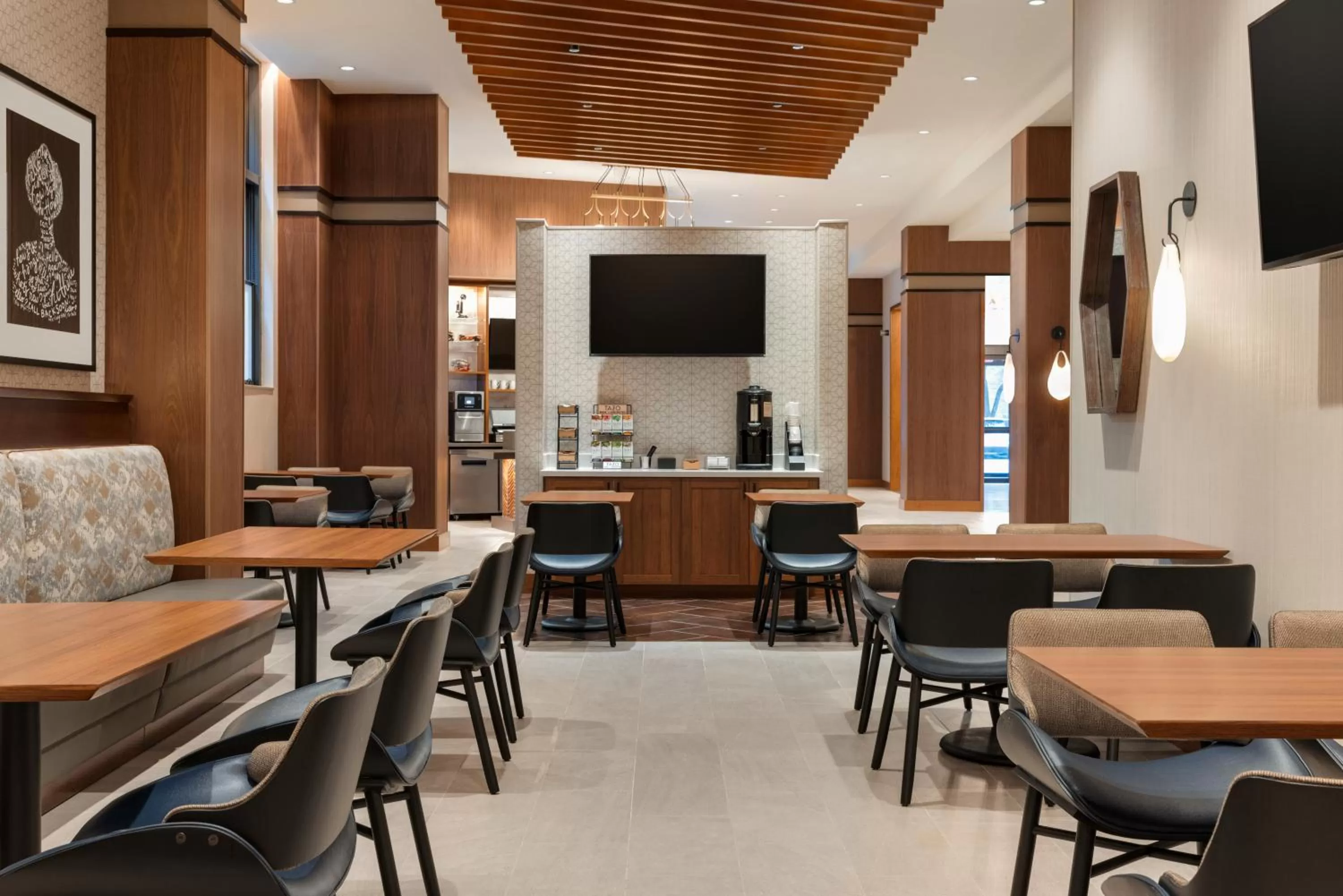 Restaurant/places to eat in Hyatt Place Houston Downtown