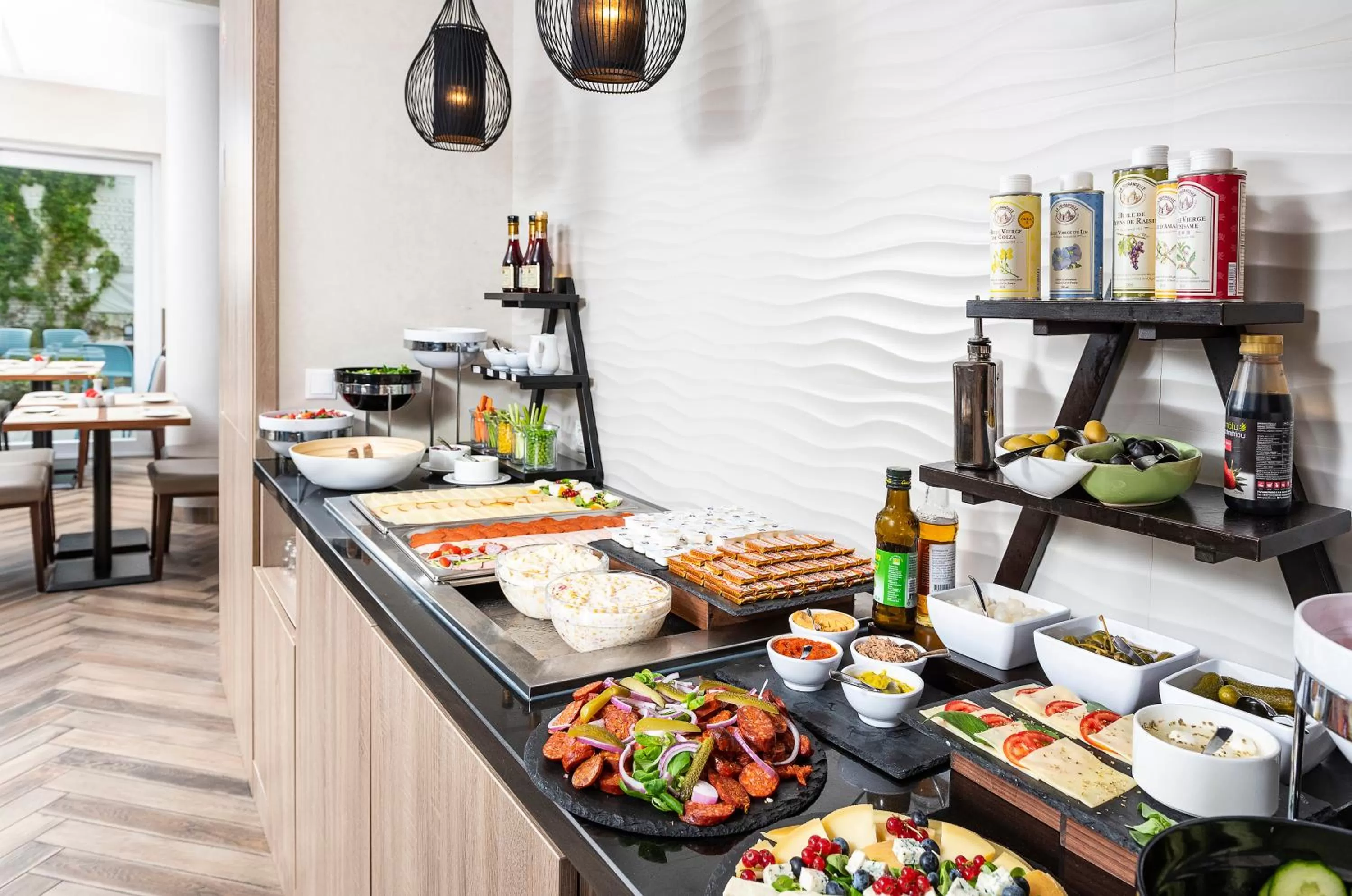 Restaurant/places to eat in Three Corners Lifestyle Hotel