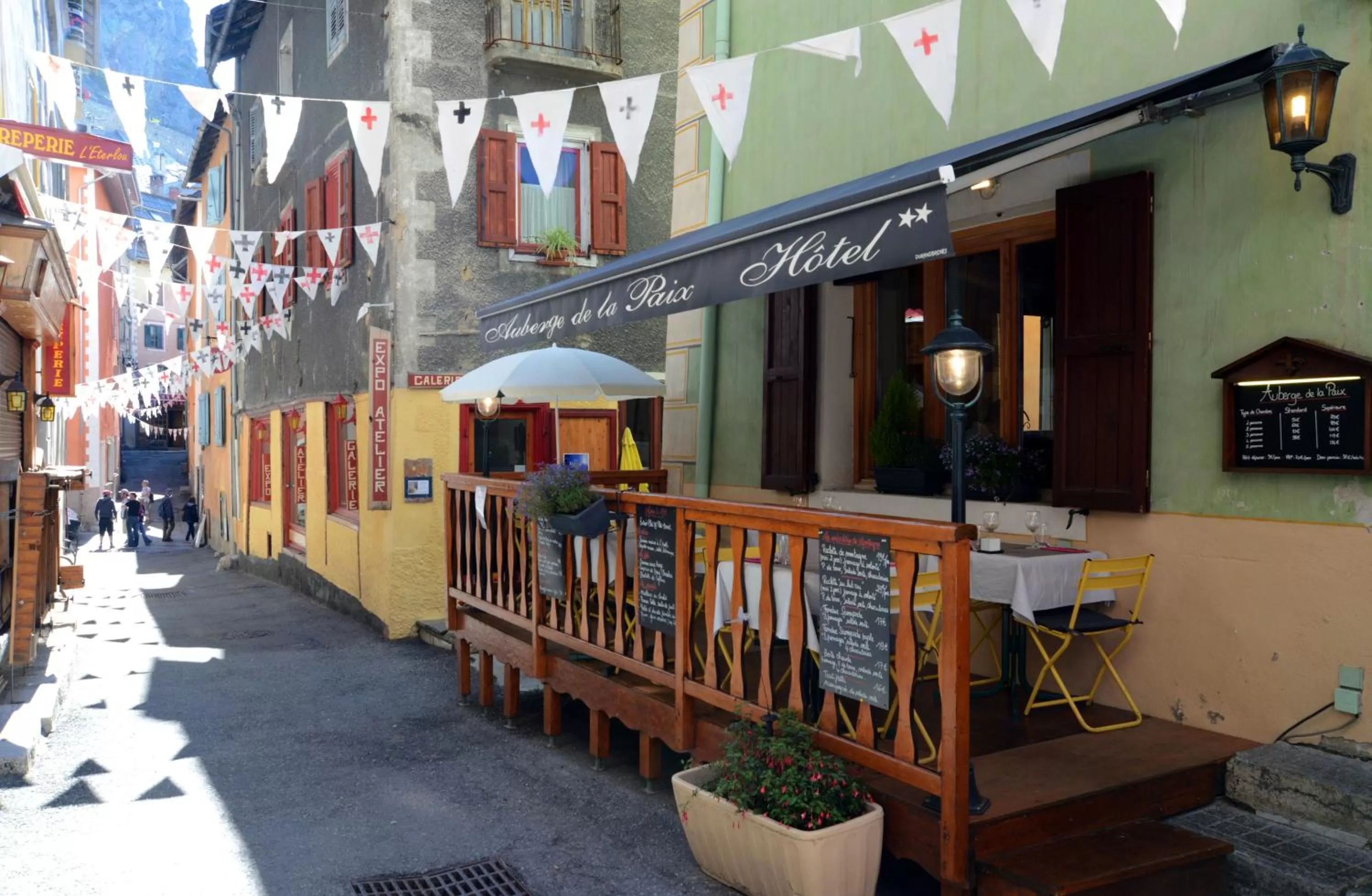 Facade/entrance in Auberge de la Paix