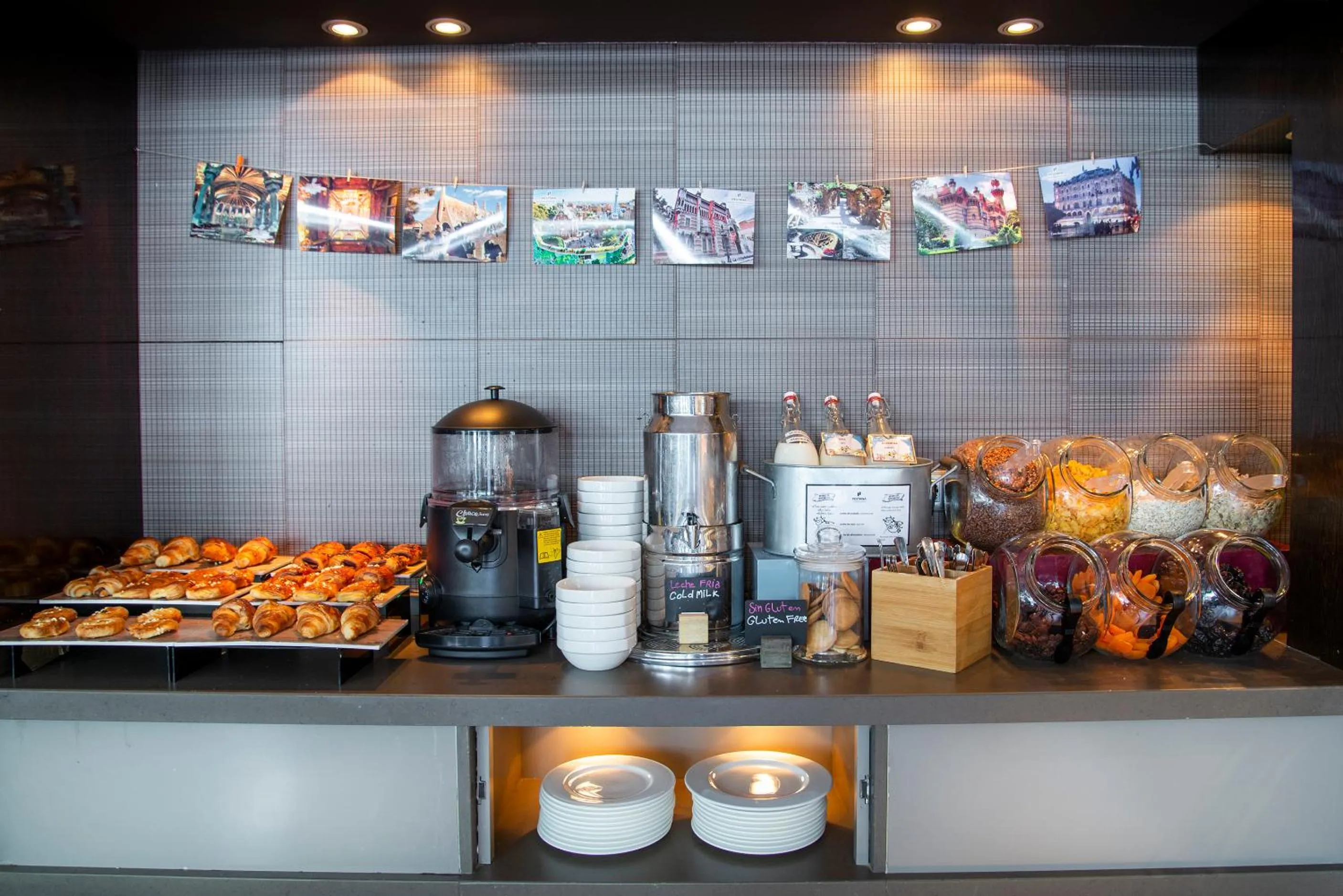 Coffee/tea facilities in Pestana Arena Barcelona